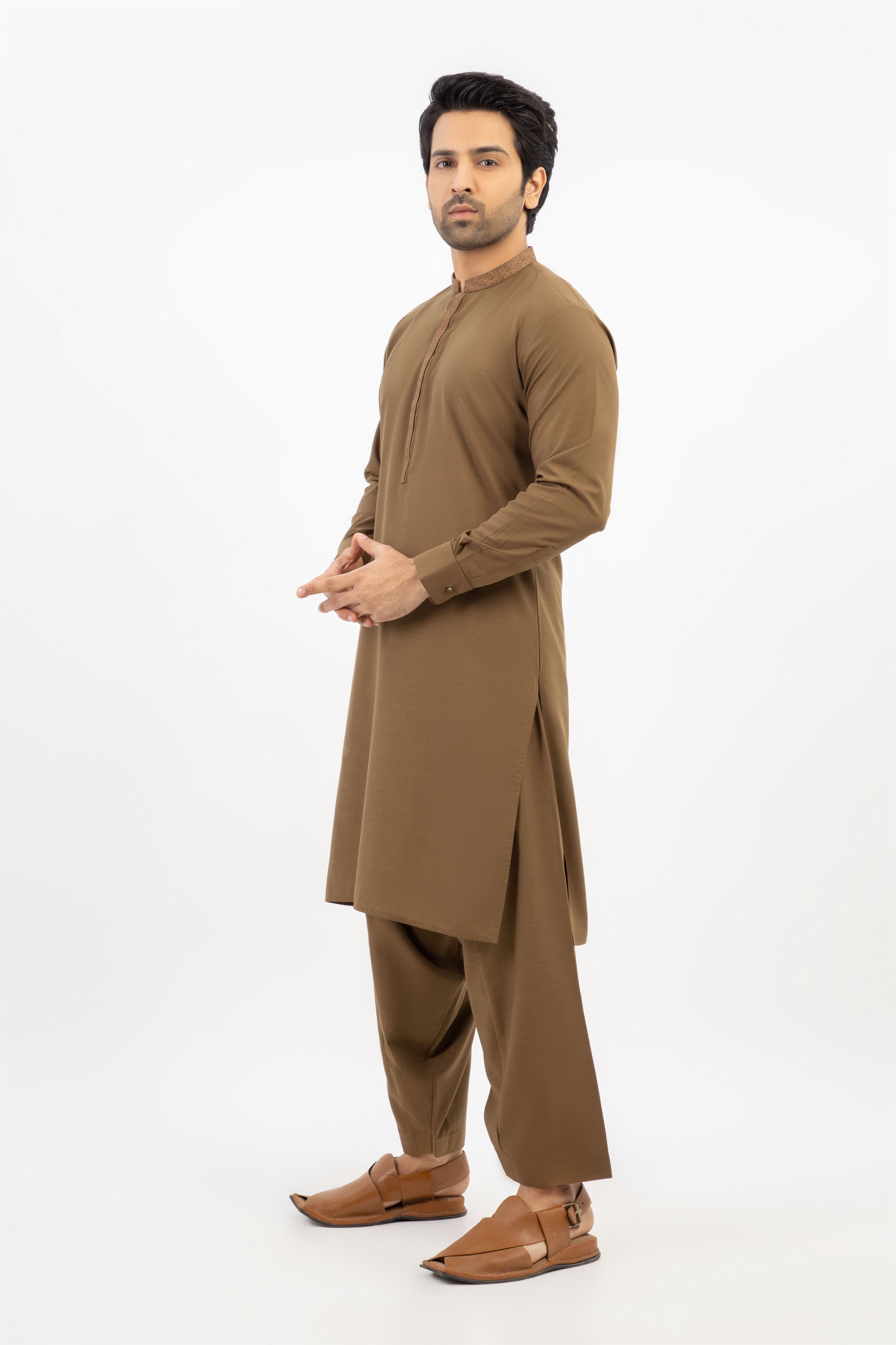 MEN SHALWAR KAMEEZ GOLDEN