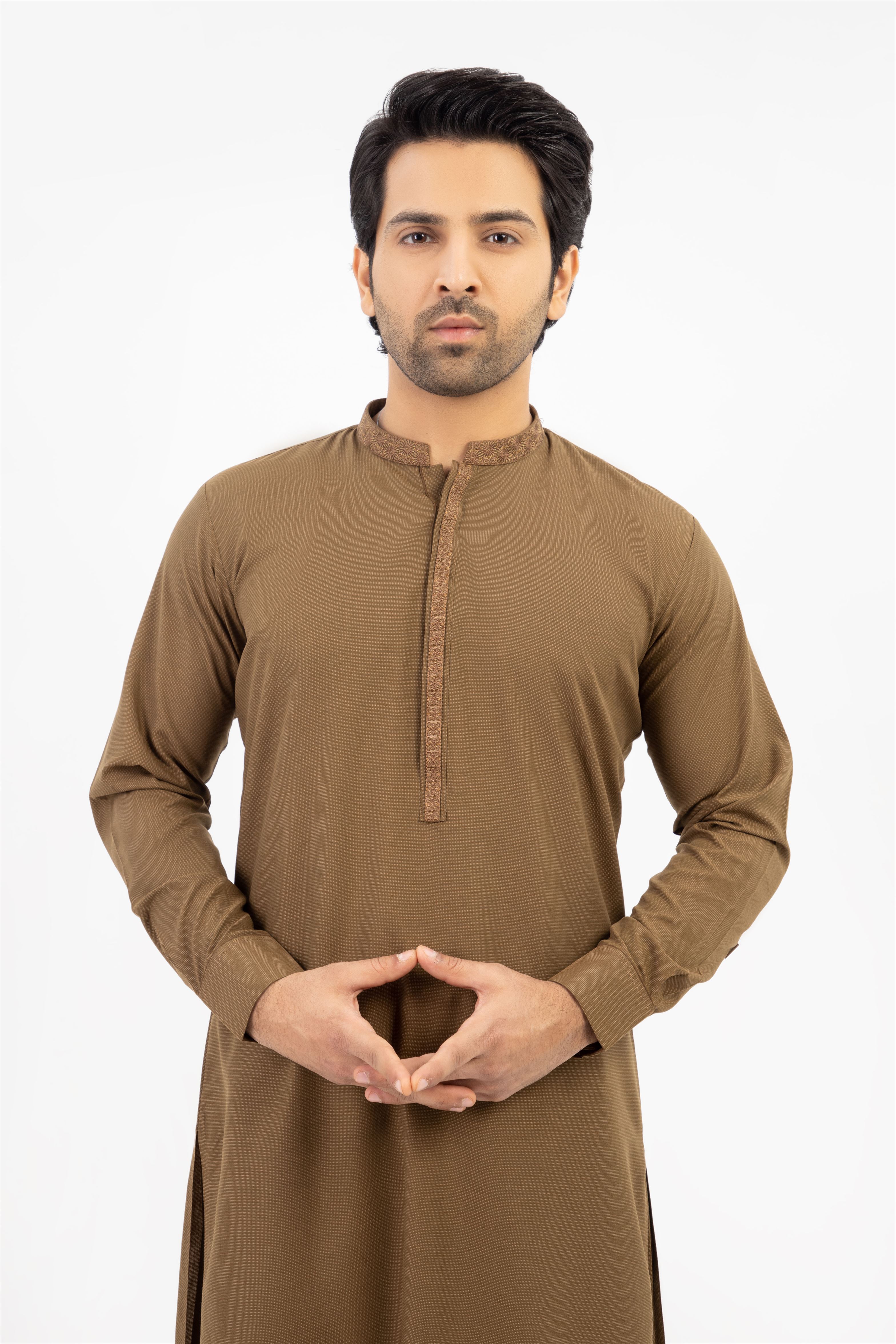 MEN SHALWAR KAMEEZ GOLDEN