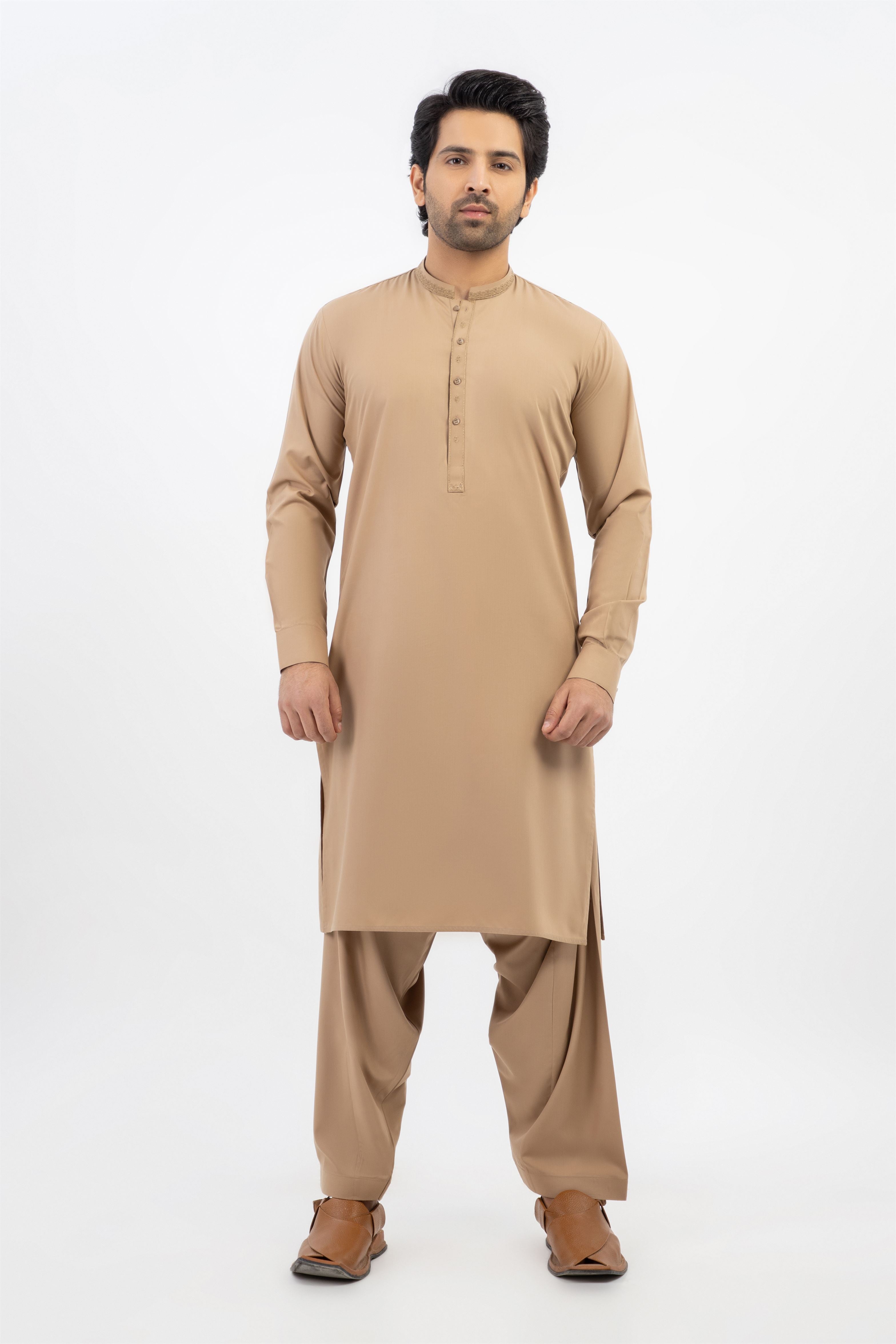 MEN SHALWAR KAMEEZ L.GOLDEN