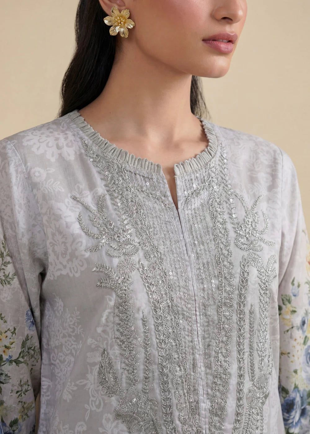 Zeenara-Lawn