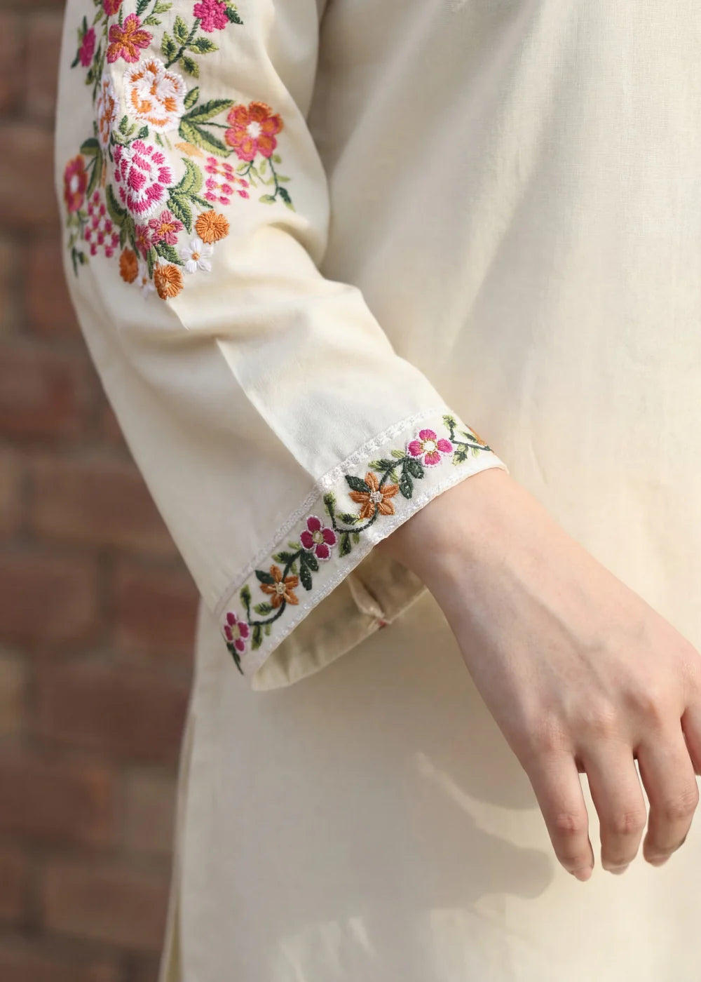 Ayza Beige-Lawn