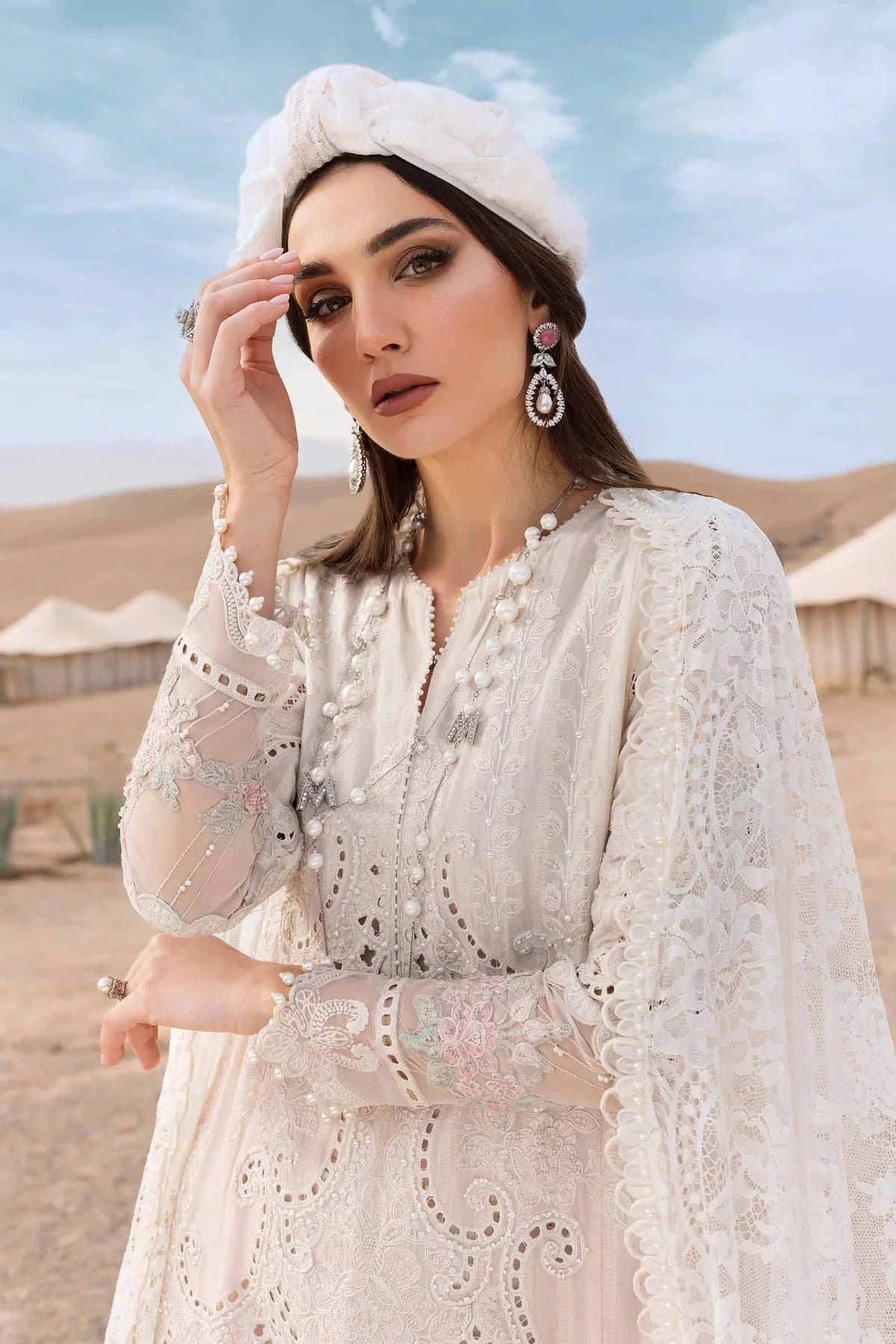 Maria B. Embroidered | Al-1065 Off white AL IMRAN BOUTIQUE Maria B. Embroidered | Al-1065 Off white AL IMRAN BOUTIQUE