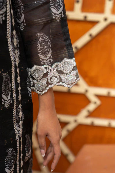 AR-3513 | 3 Piece Black Munnar Suit Pret