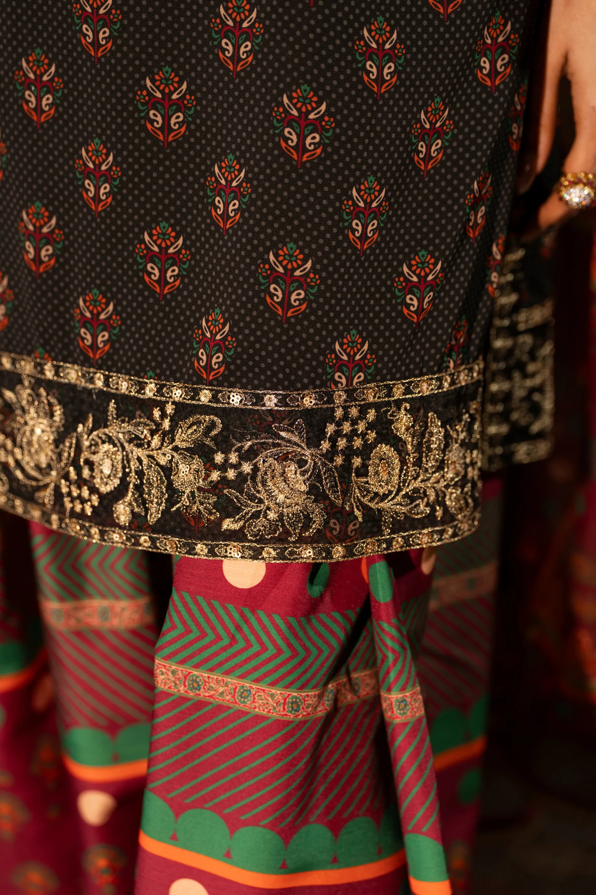 Karma-Aura-Charcoal Black F-517