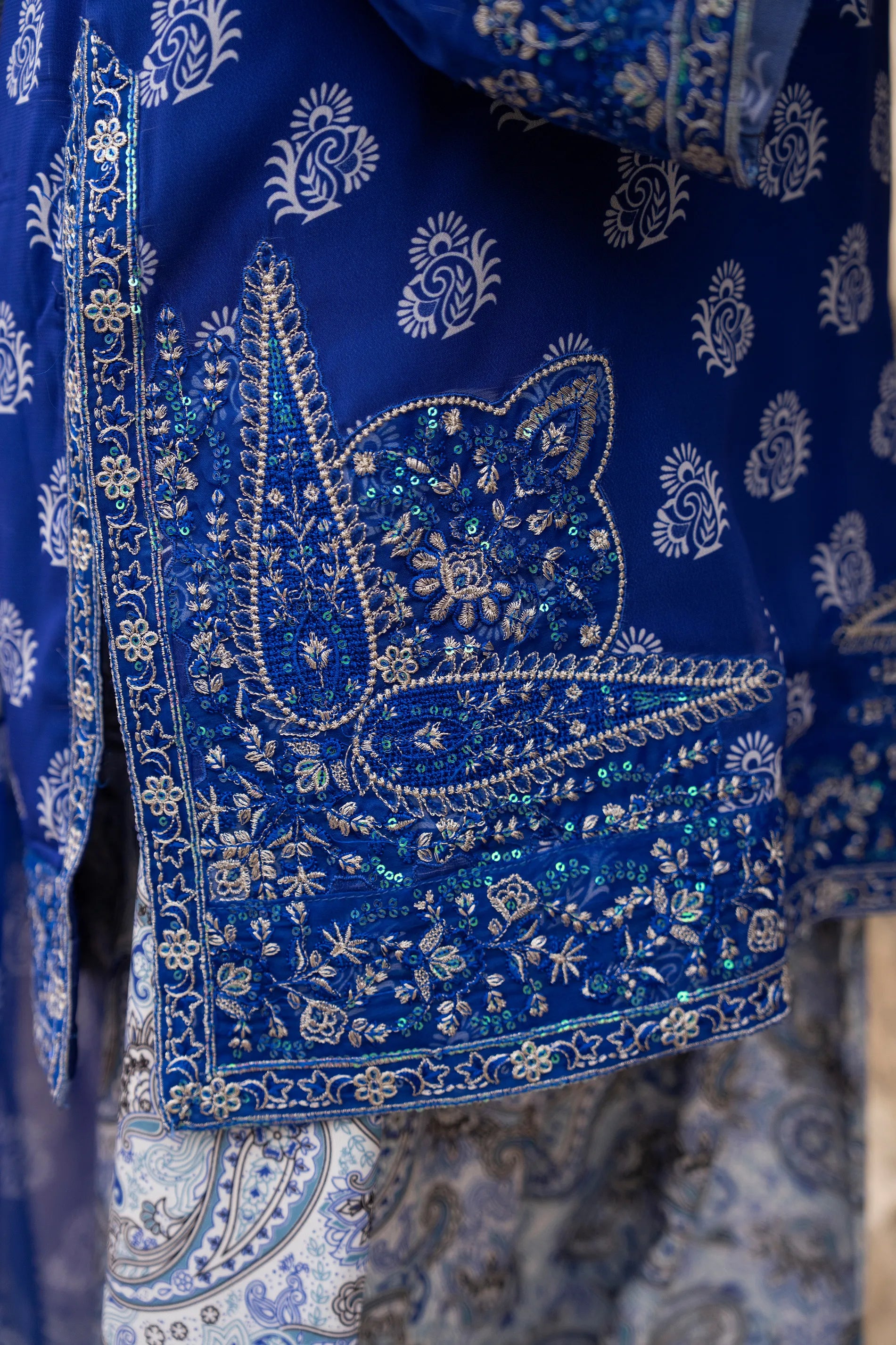 Karma-Aura- Electric Cobalt F-518