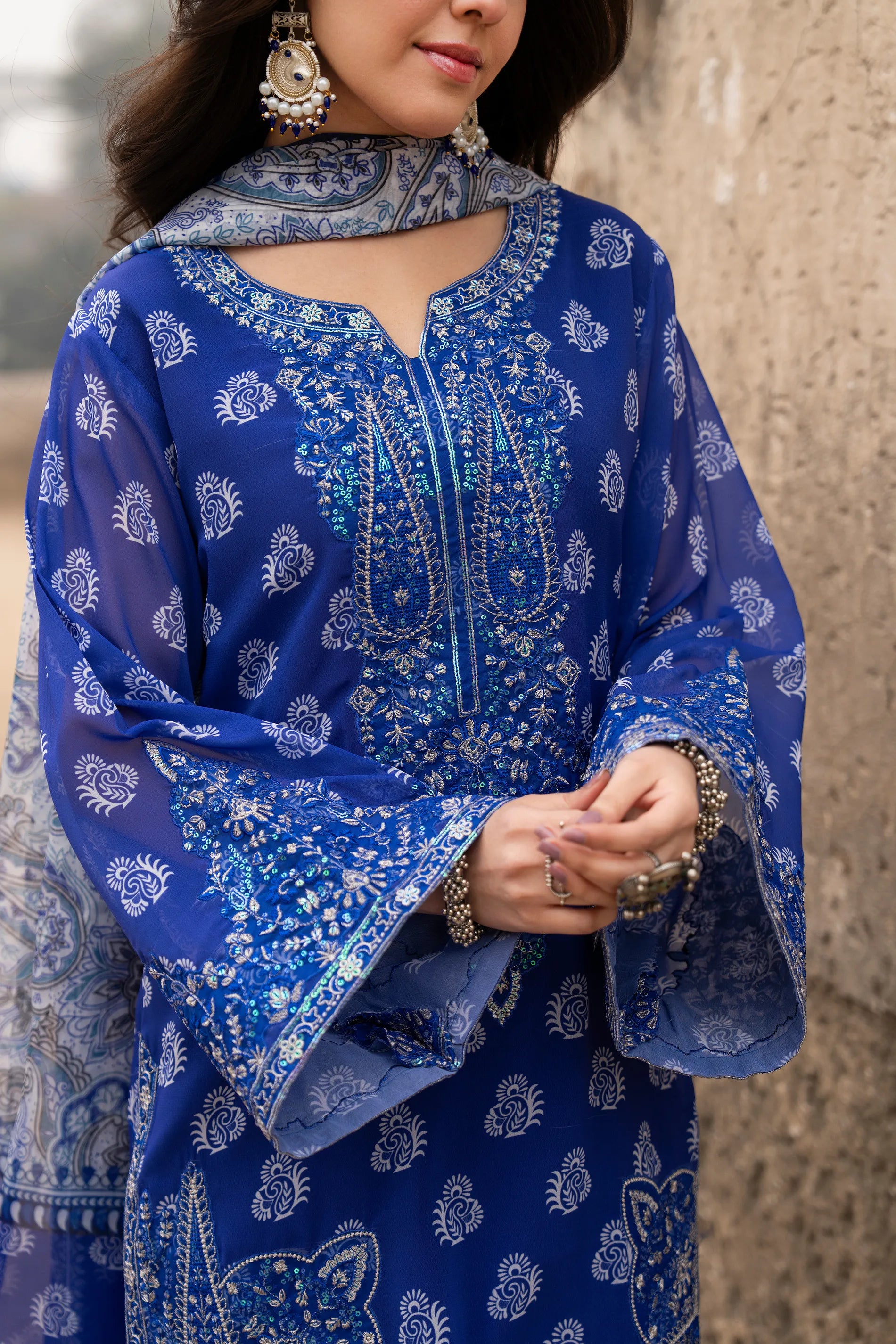 Karma-Aura- Electric Cobalt F-518