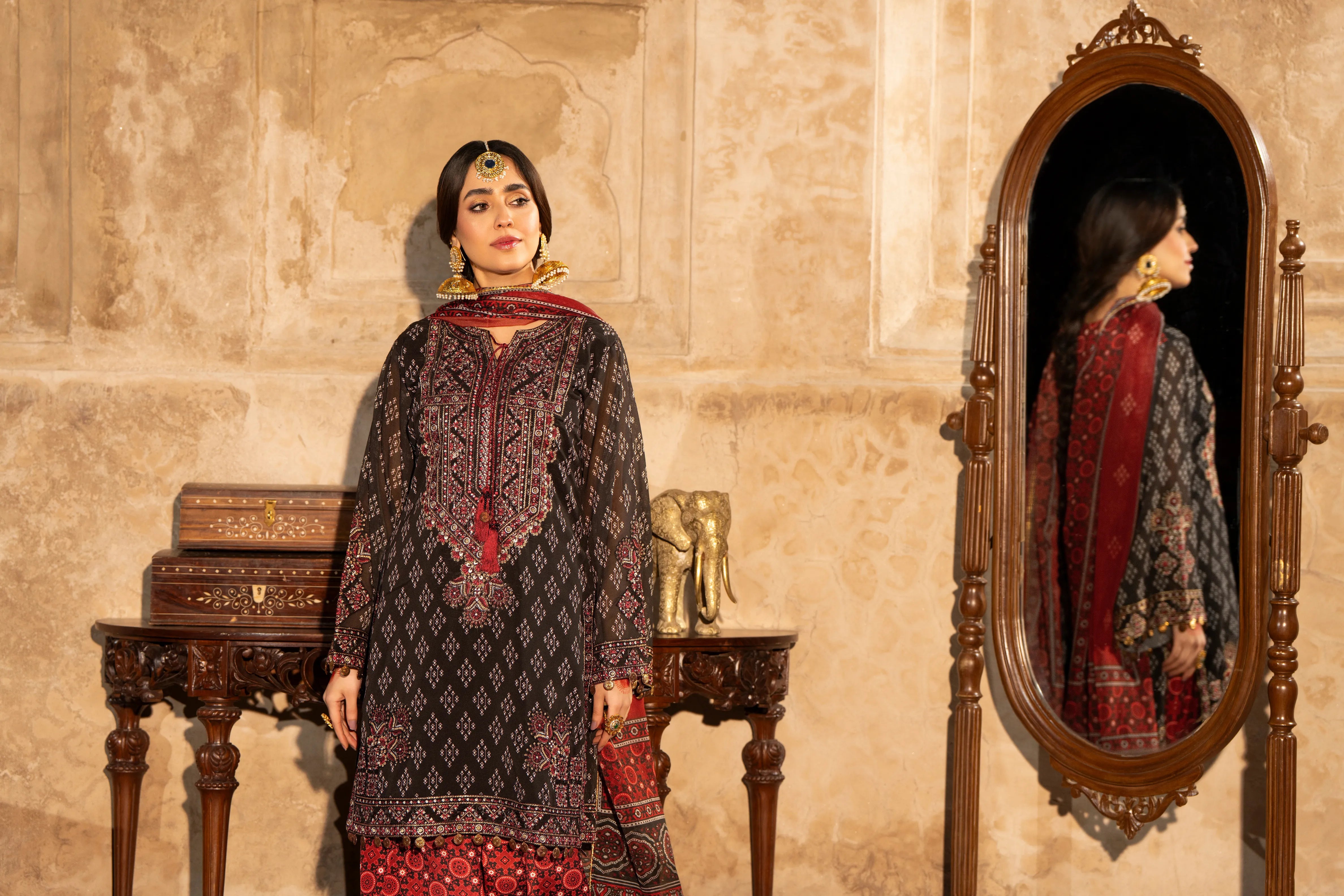 Karma-Aura-Ebony F-513