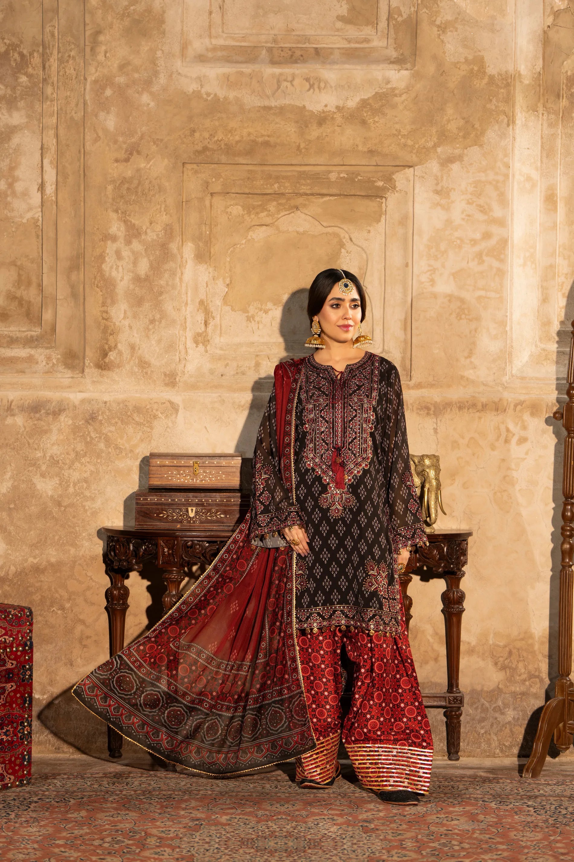 Karma-Aura-Ebony F-513