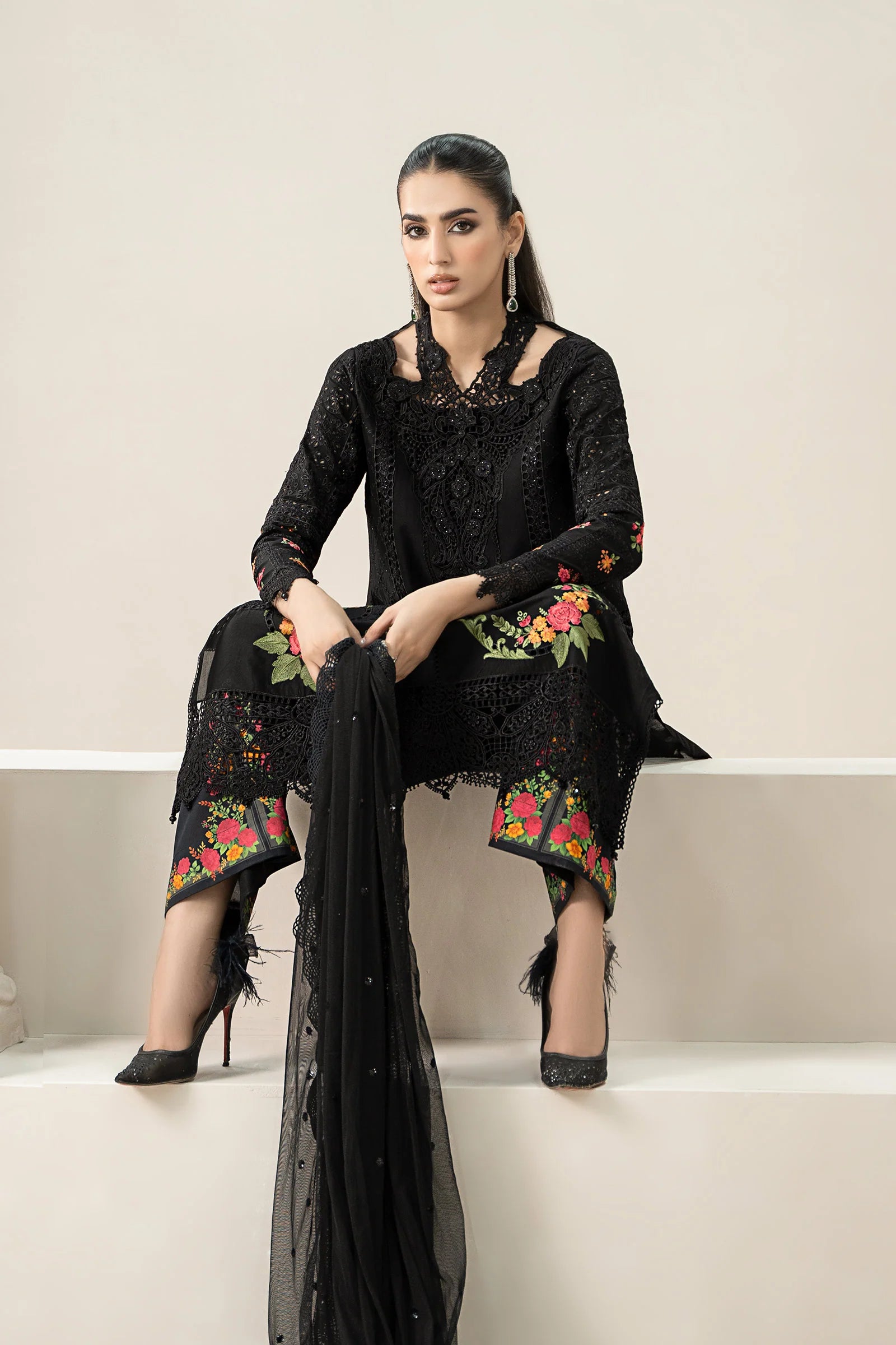AL 4296 BLACK