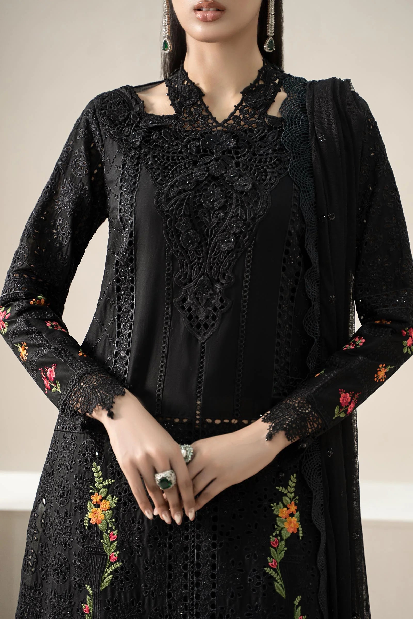 AL 4296 BLACK