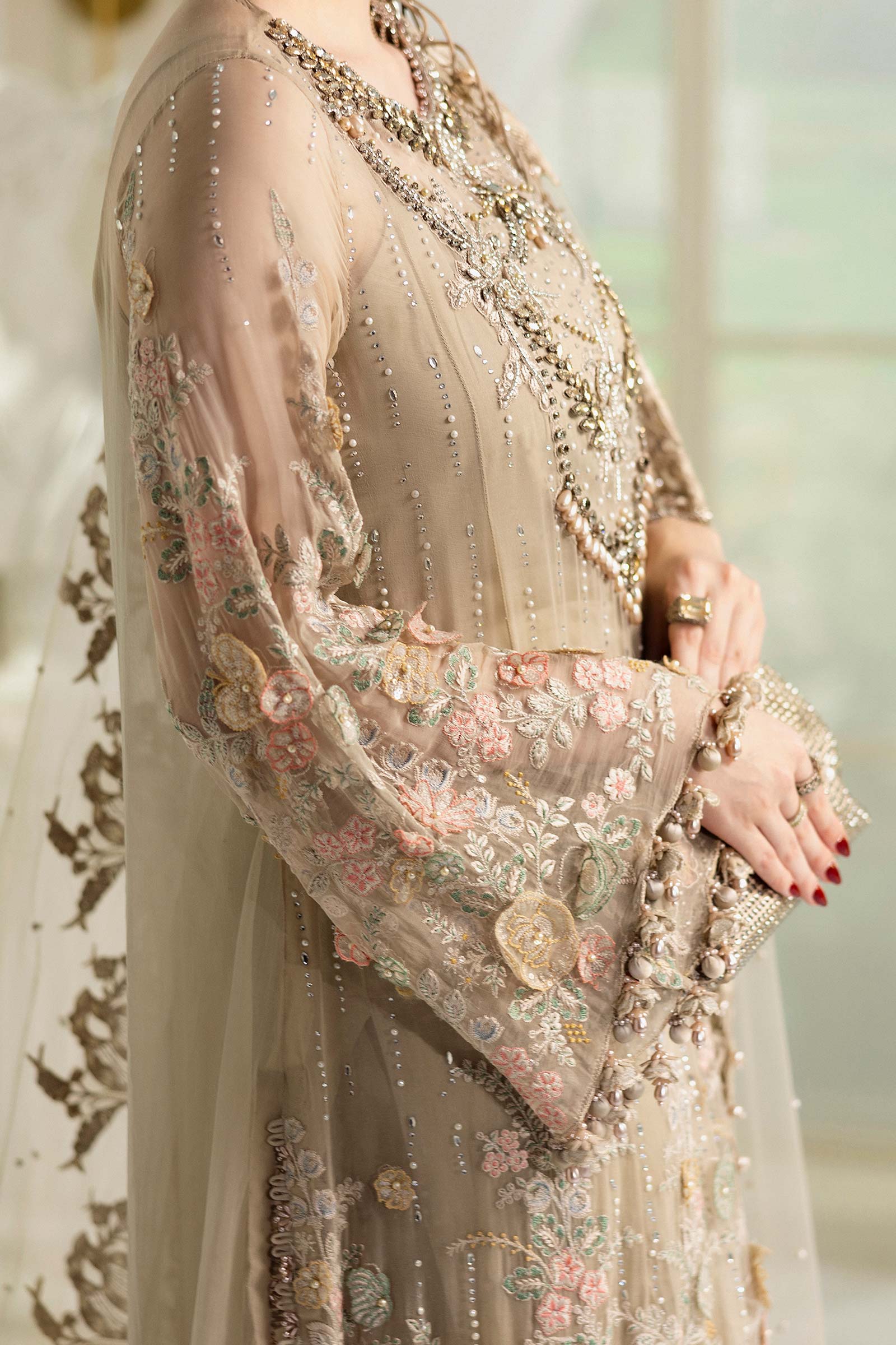 MARIA B| 4356