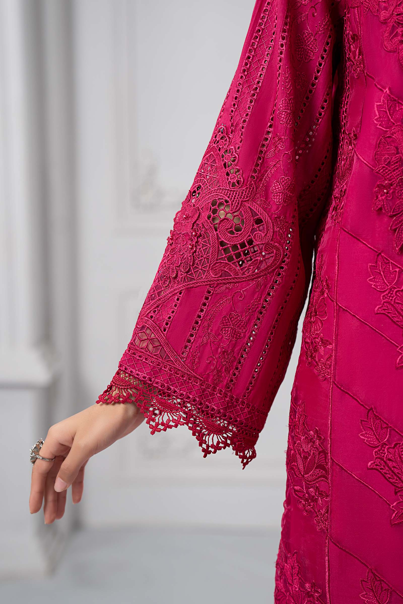 Maria B. Embroidered Lawn Suit | SI-3484