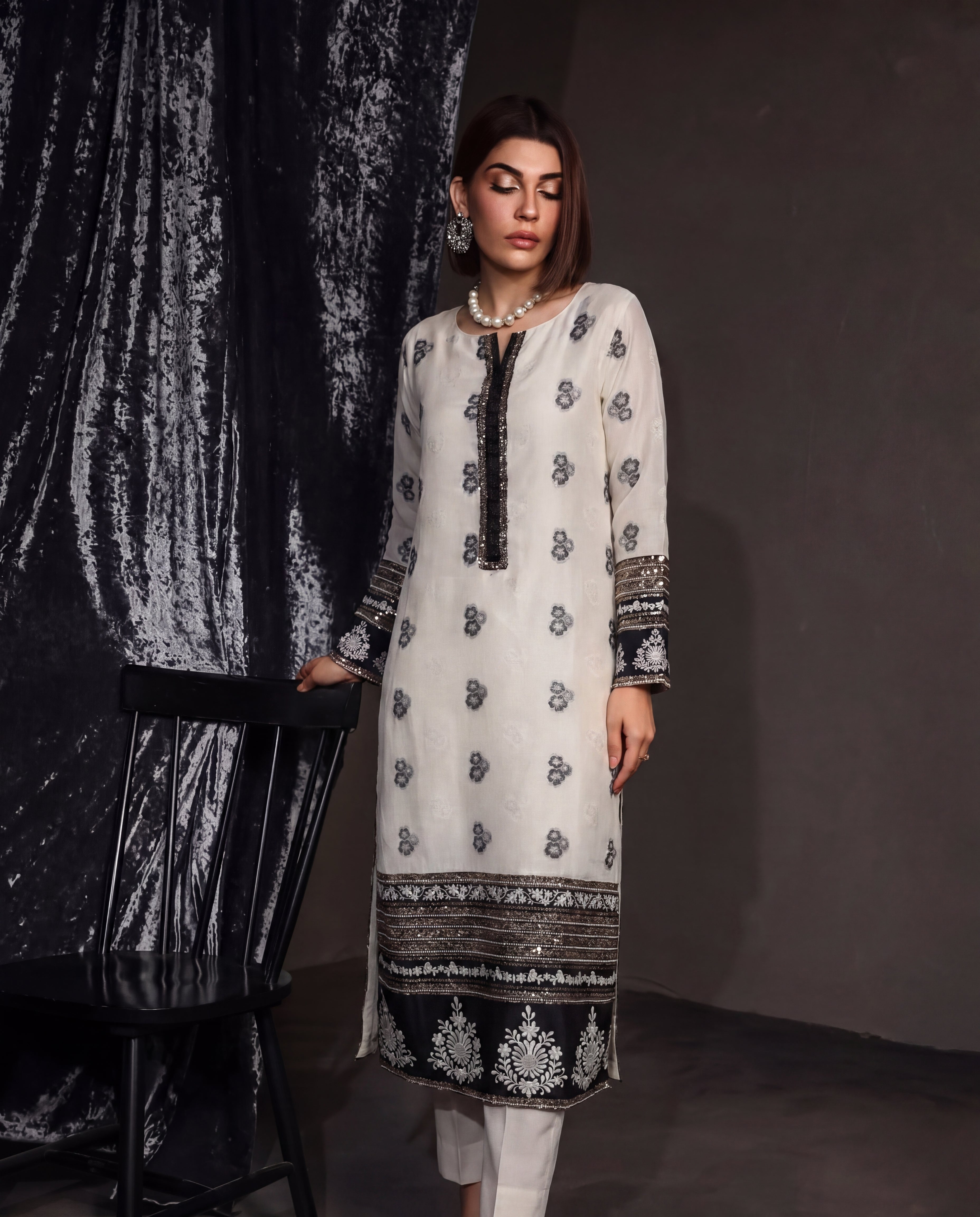 Dur-e-Shahwar – Premium Cotton Lawn Suit