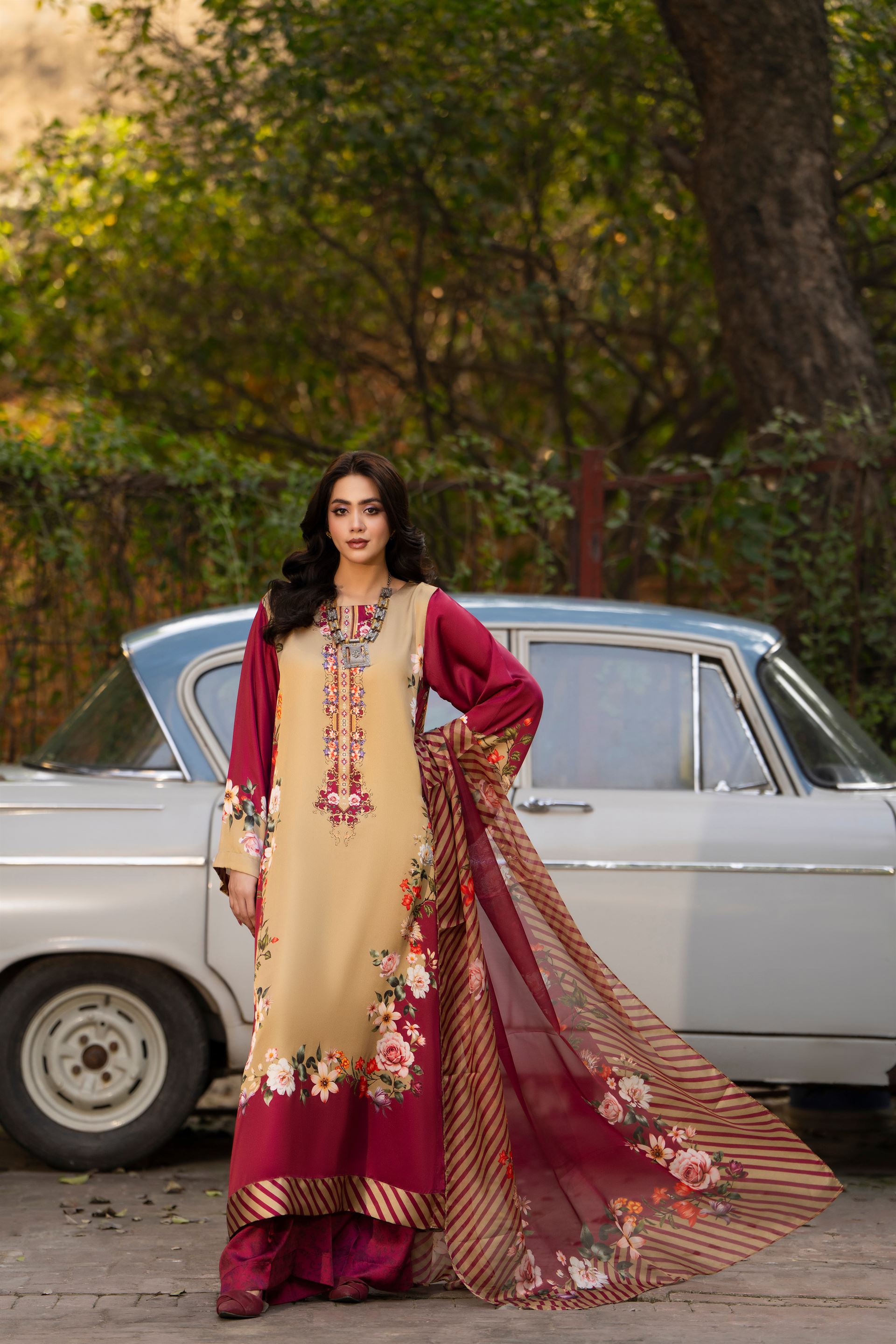 Karma Eliana - F-504 Beige & Maroon