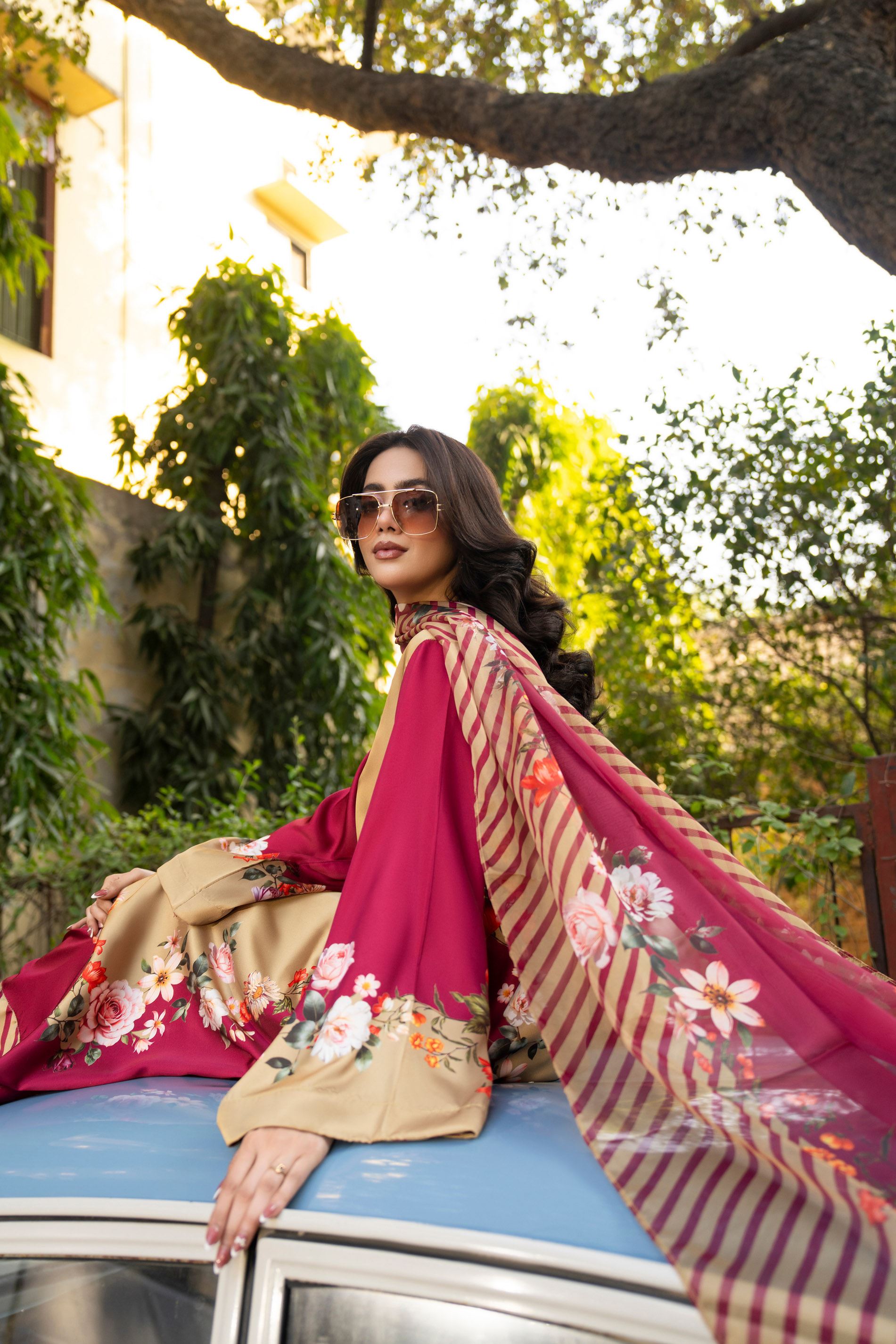 Karma Eliana - F-504 Beige & Maroon