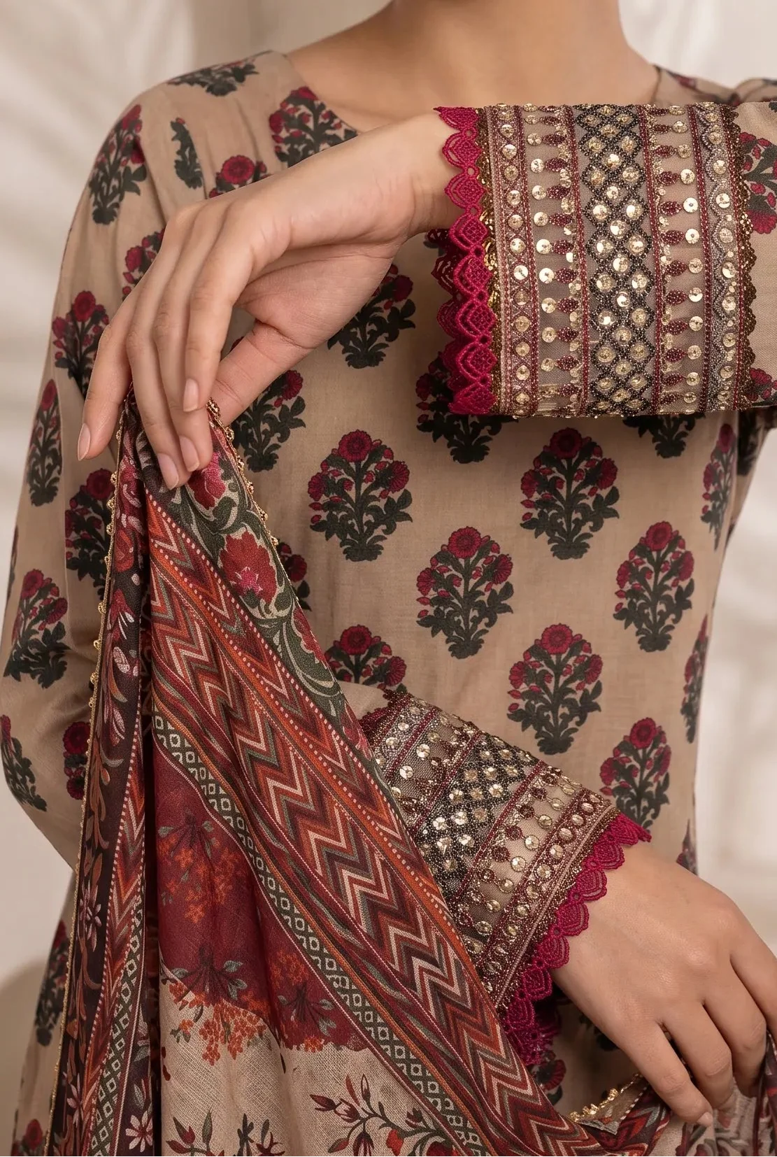 Zari-Baaf - SB