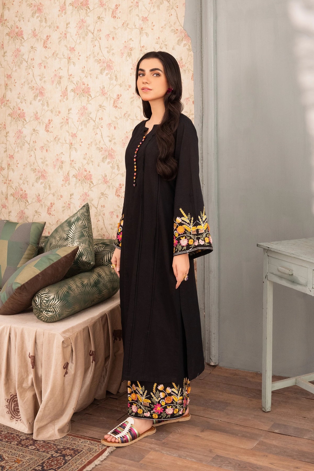 Gulejahan - Black