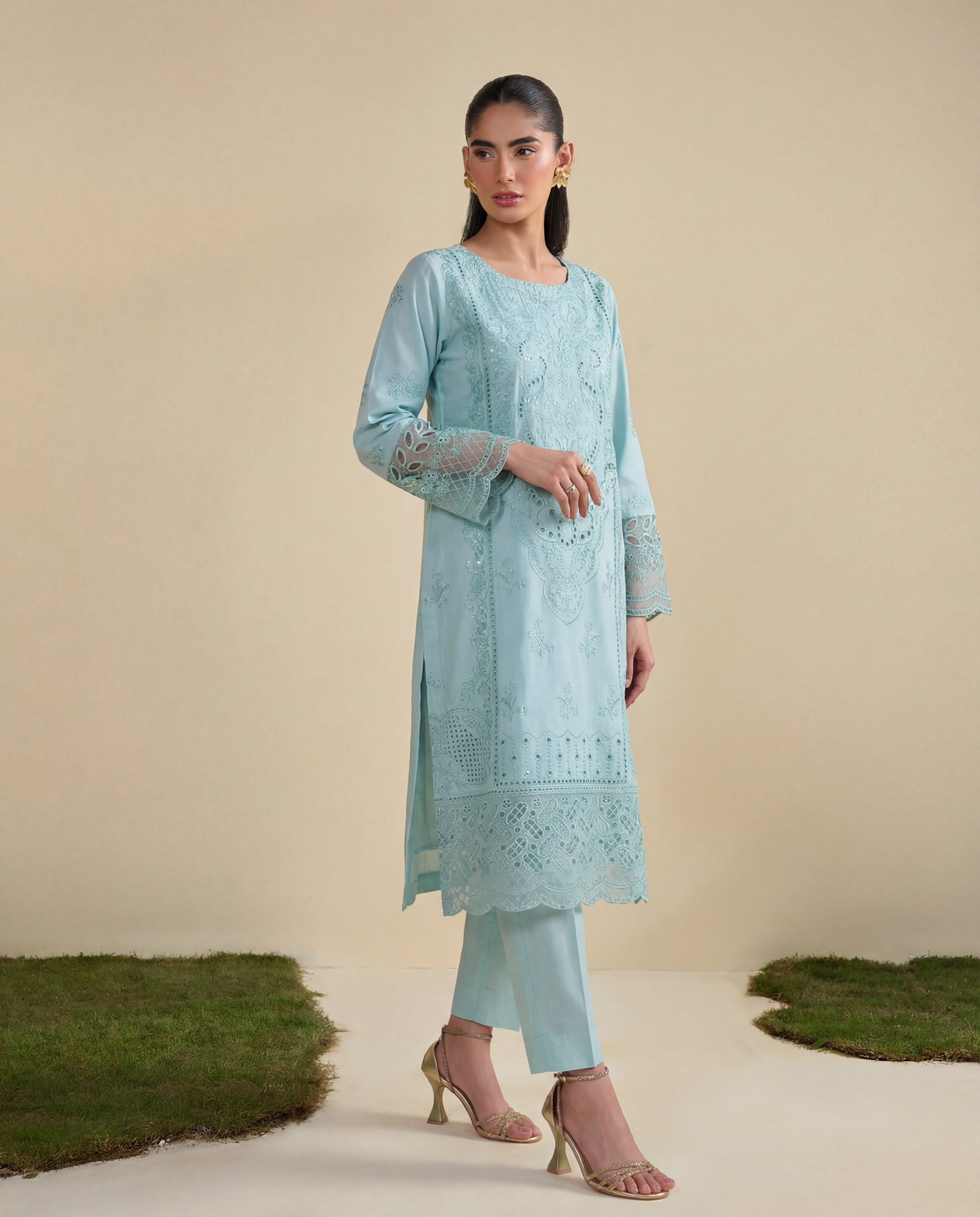 Sophia Aqua-Lawn