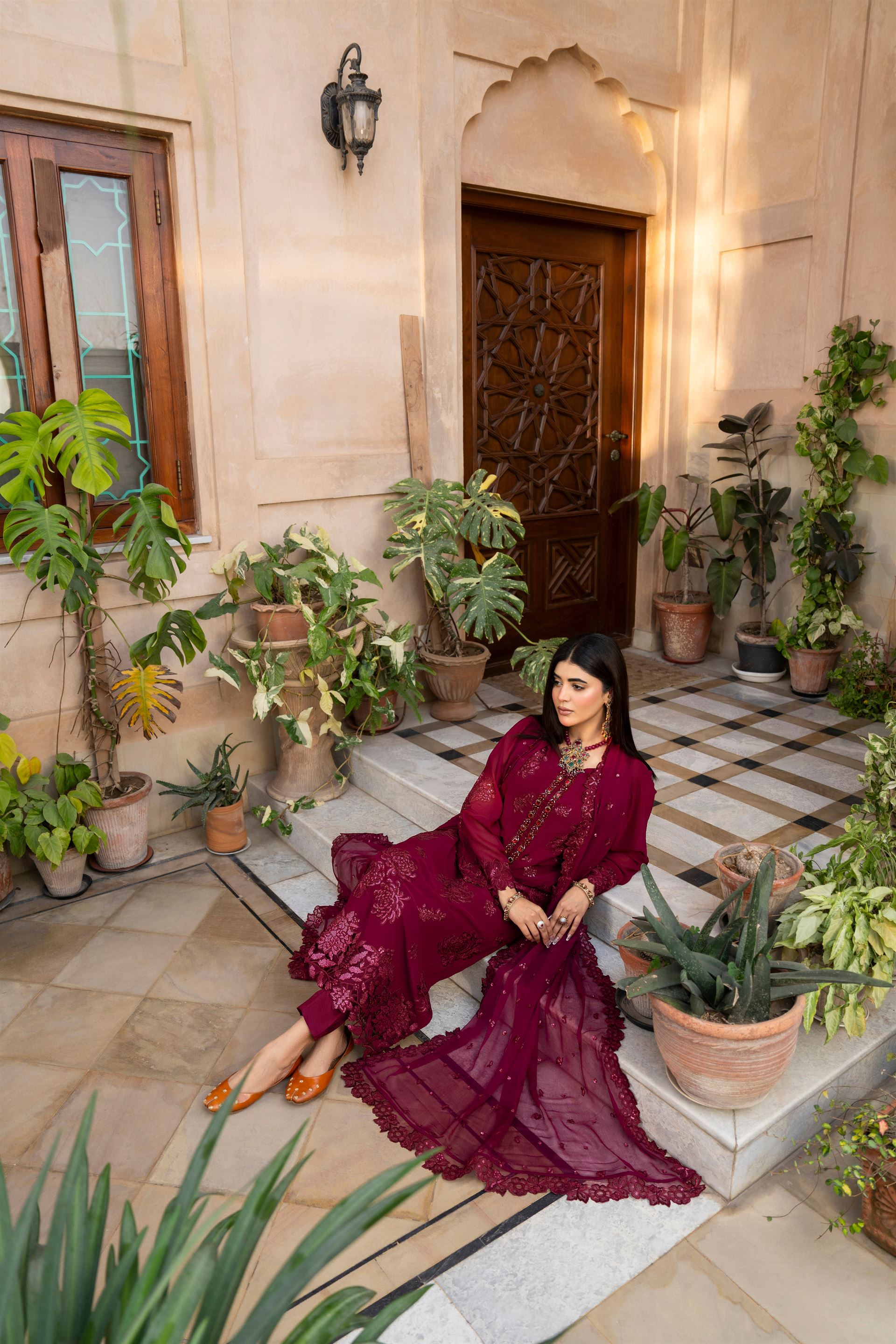 Karma Hayat - F-497 Crimson Velvet