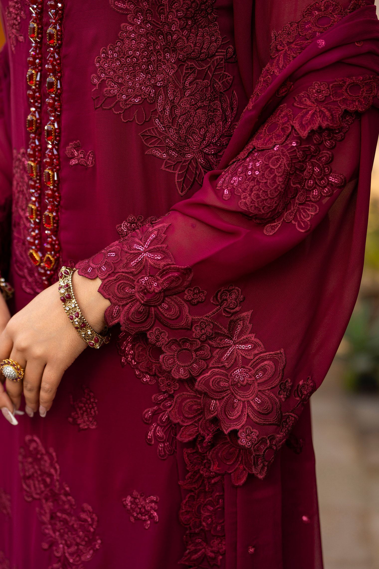 Karma Hayat - F-497 Crimson Velvet