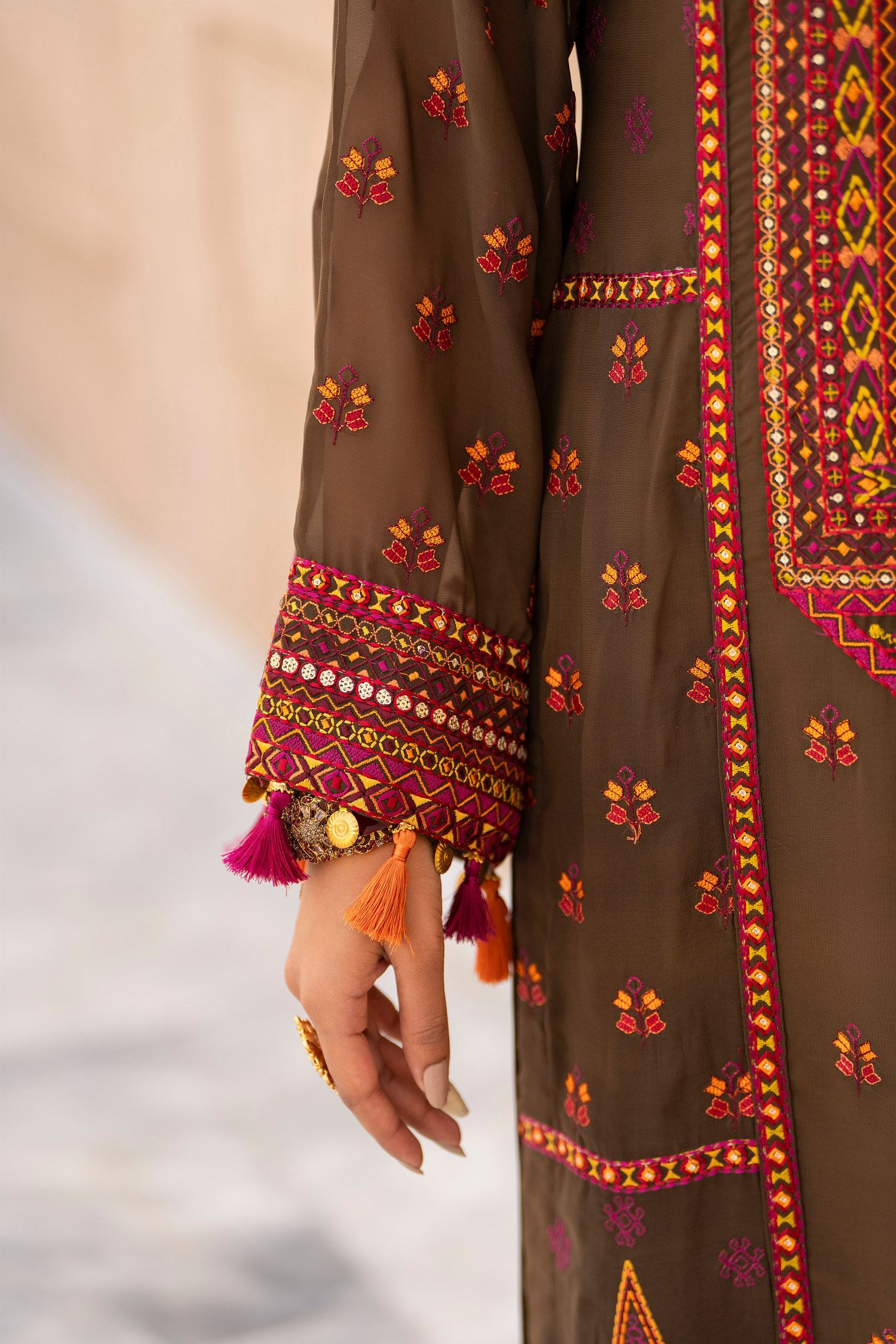 Karma Hayat - F-495 Antique olive