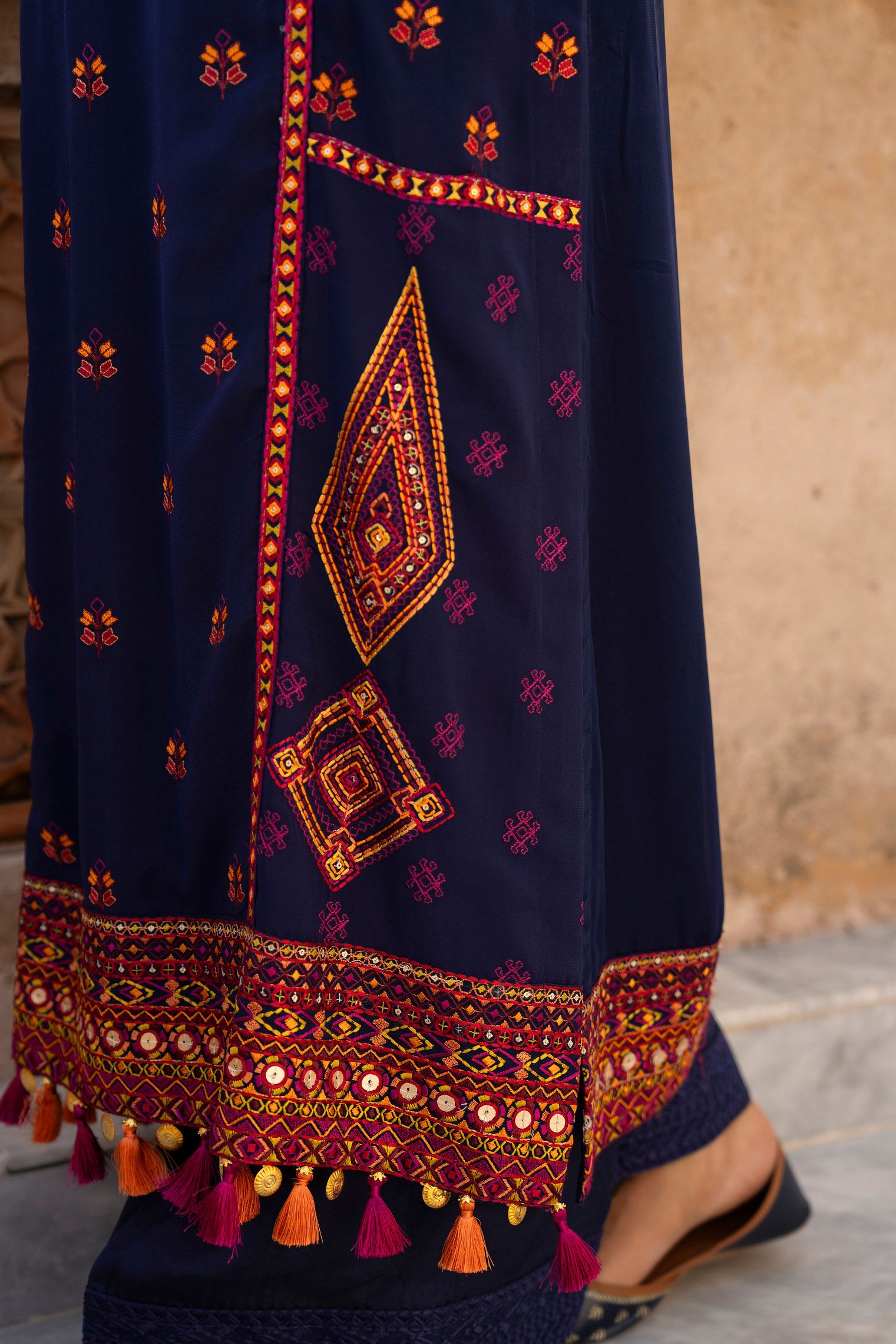 Karma Hayat - F-495 Dark Sapphire