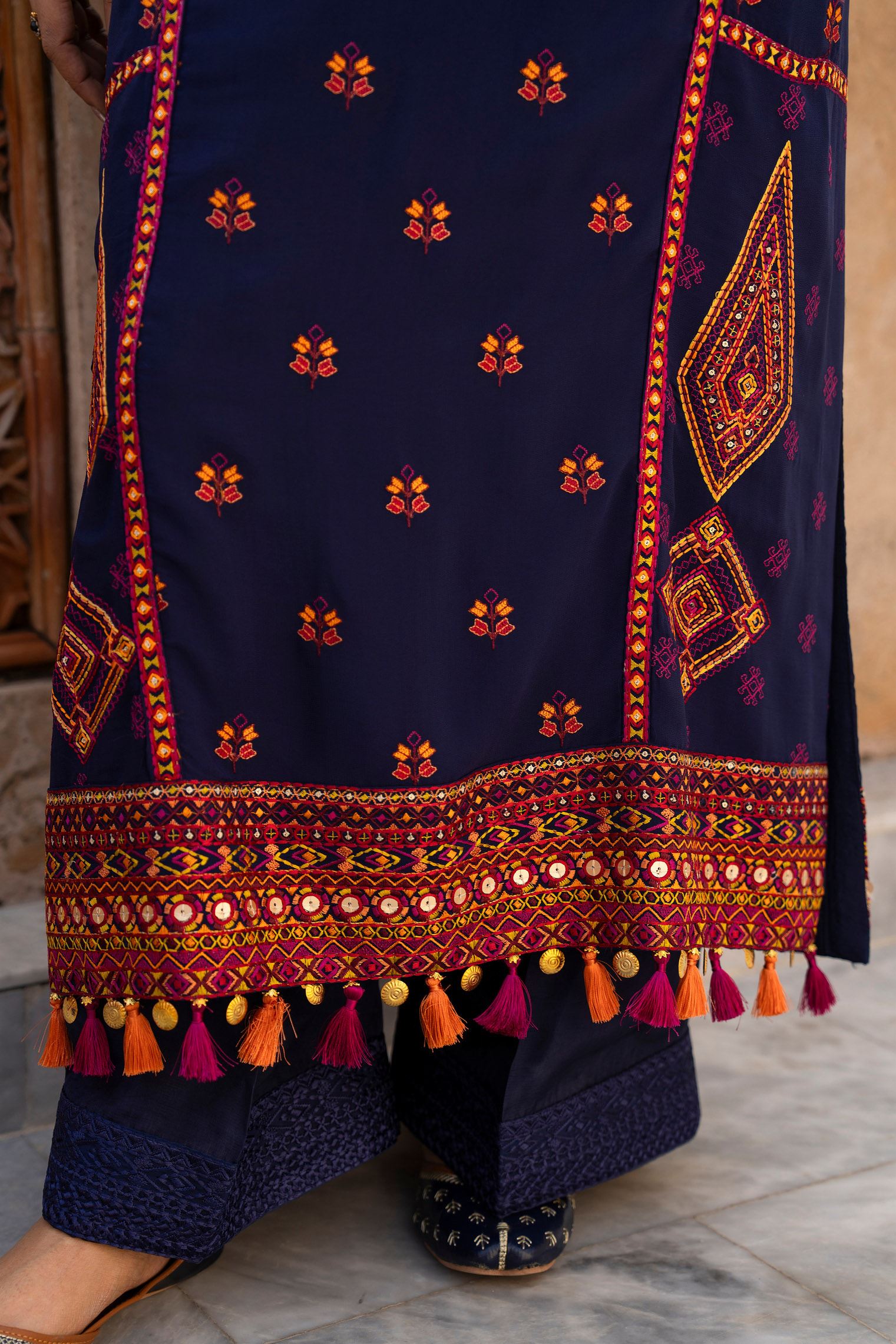 Karma Hayat - F-495 Dark Sapphire