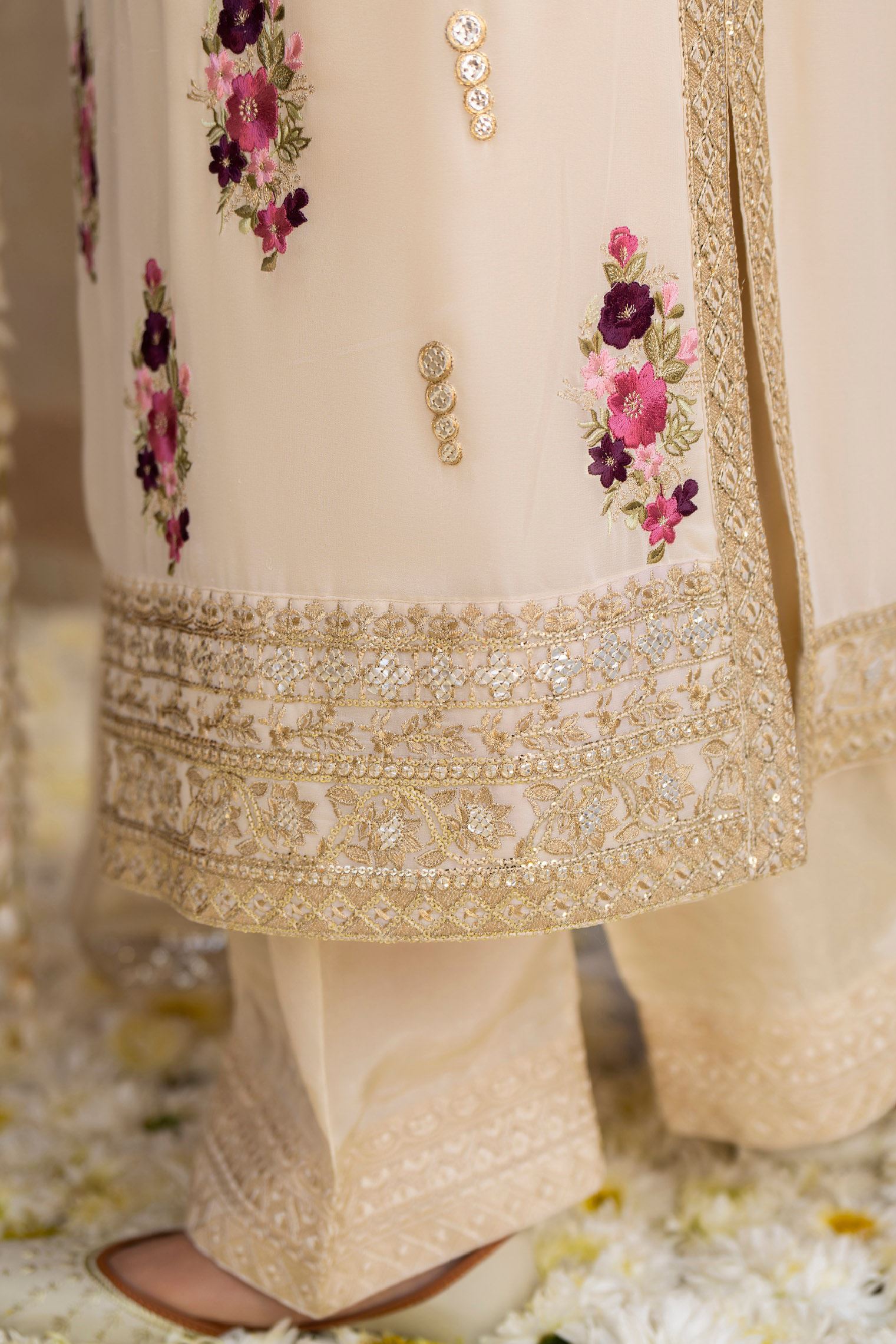 Karma Hayat - F-496 Warm Ivory