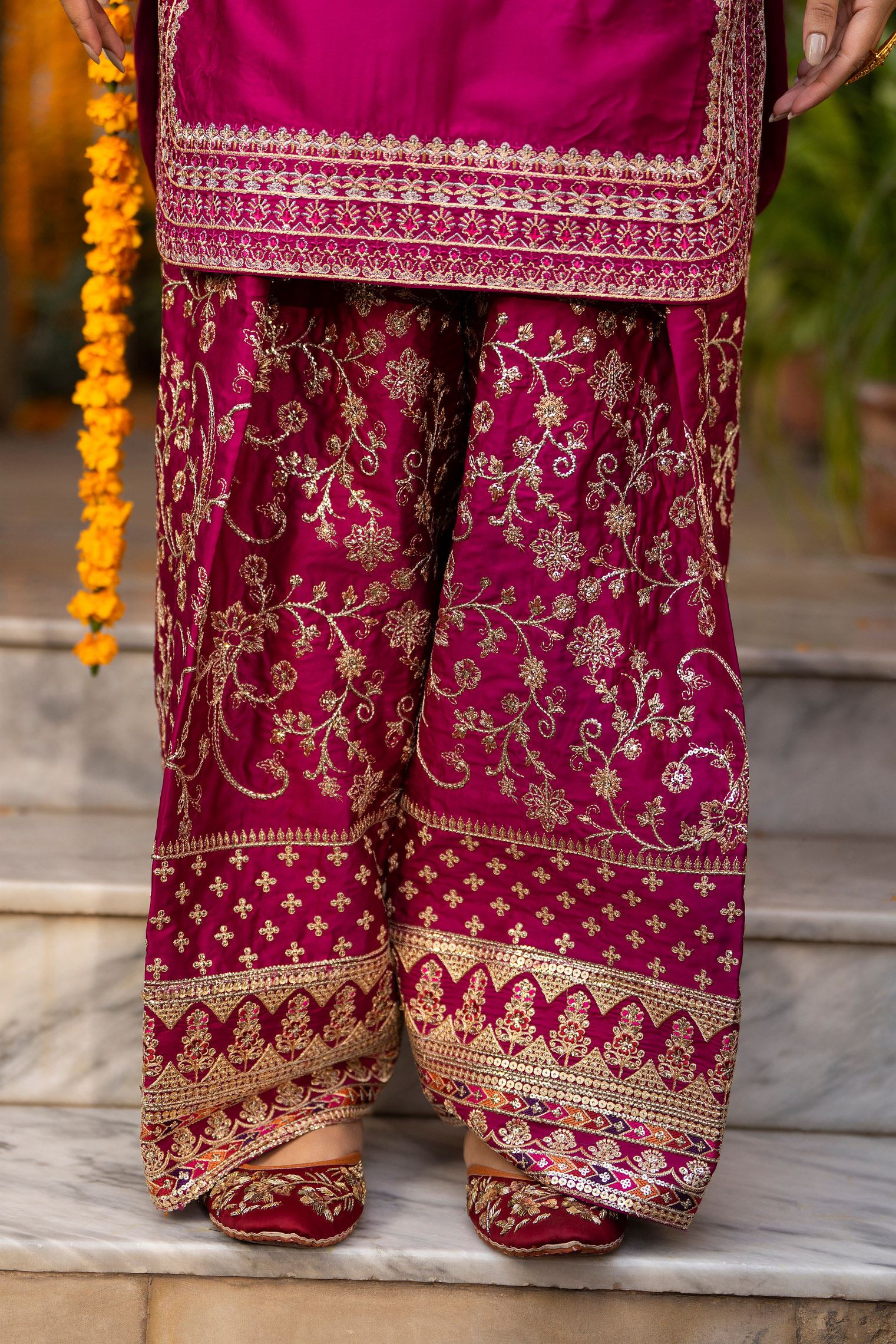 Karma Hayat - F-493 Hot Rose