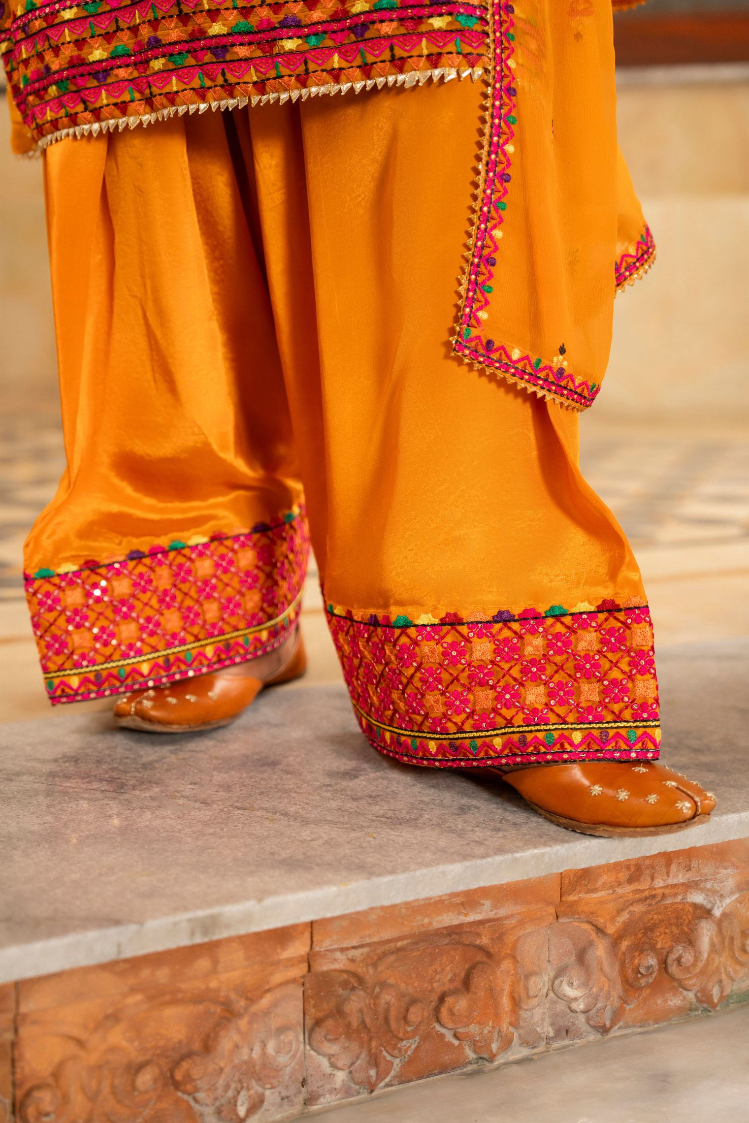 Karma Hayat - F-492 Goldenrod