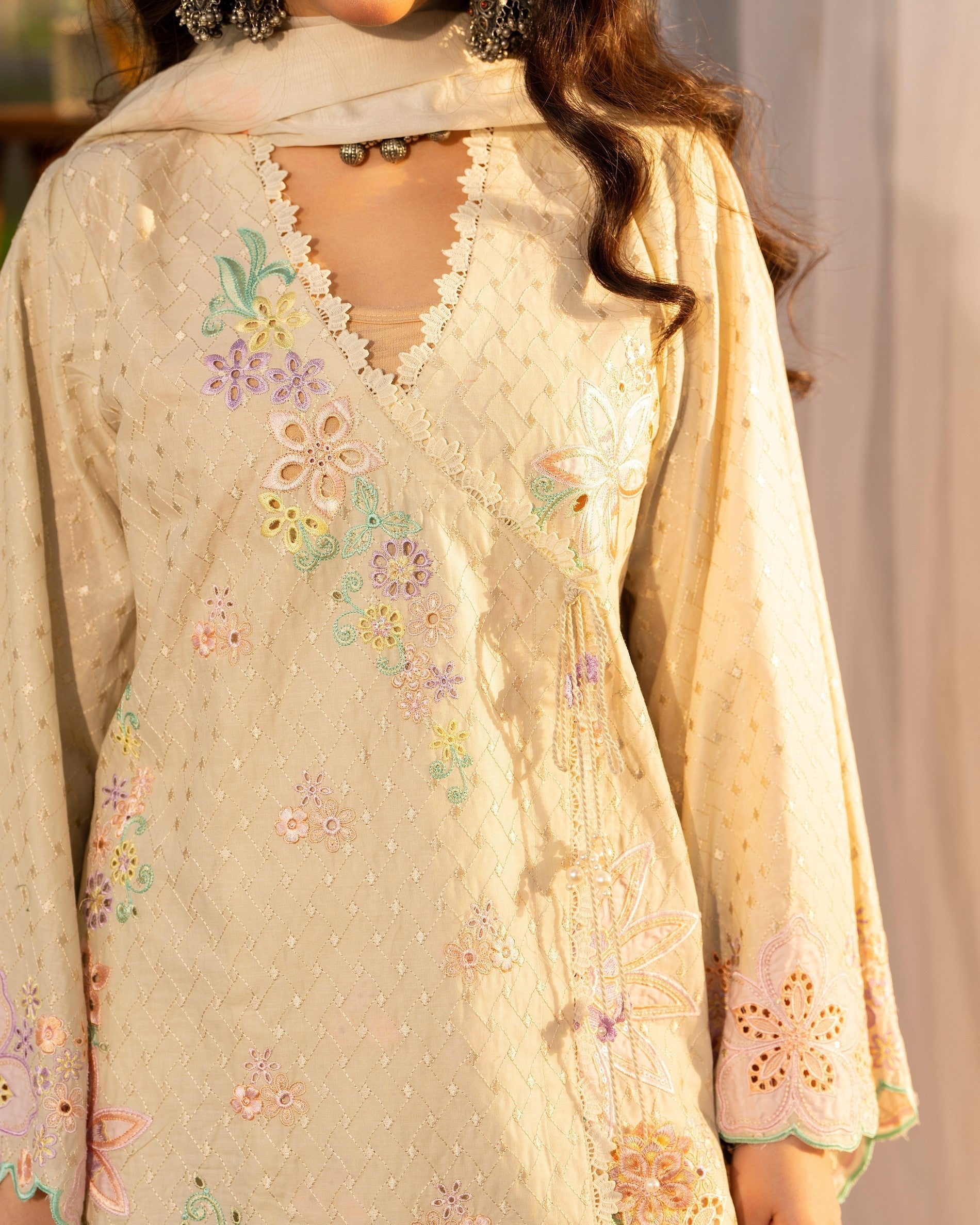 Karma Haya 1545 Egg Shell