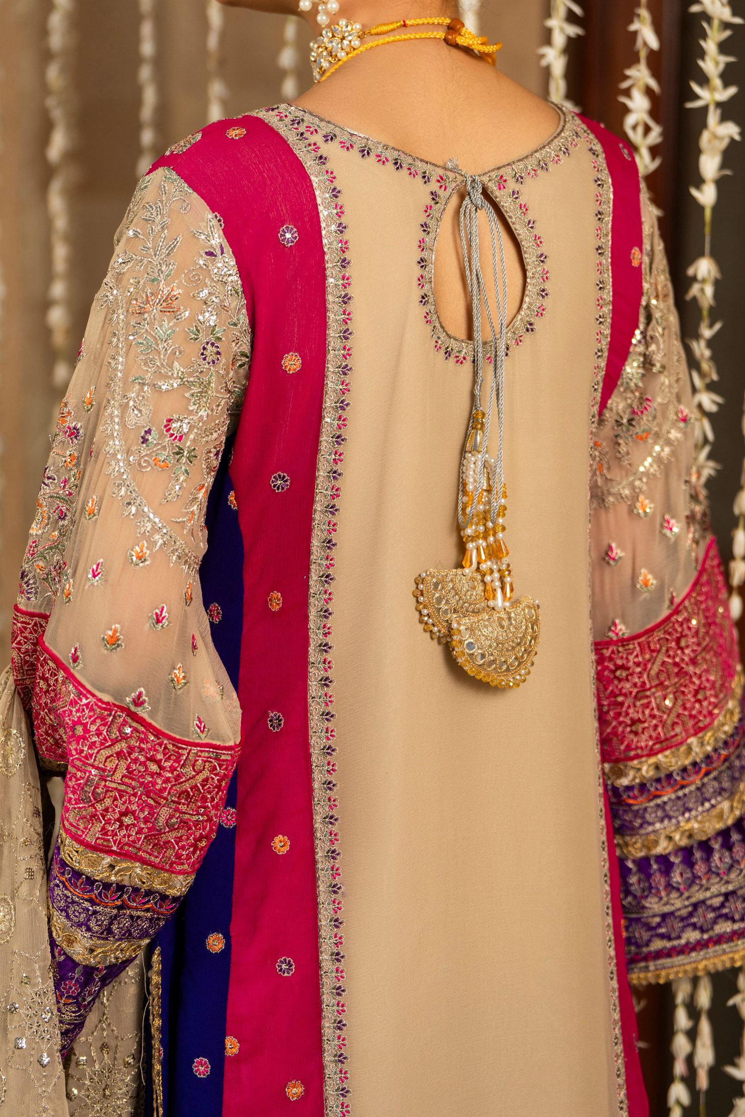 Karma Jahanara - F-501 Camel Brown