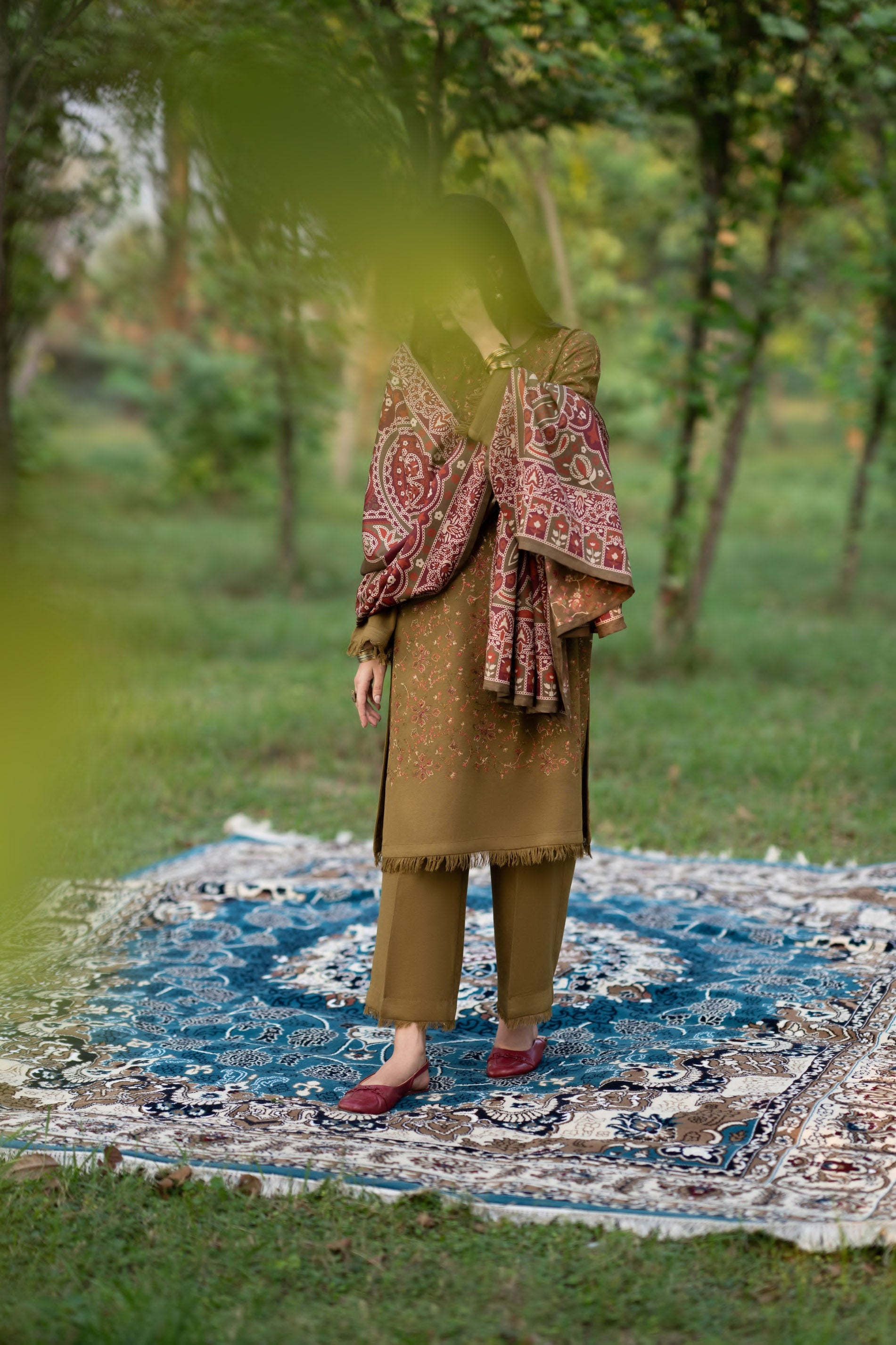 Casual Lite - Walnut