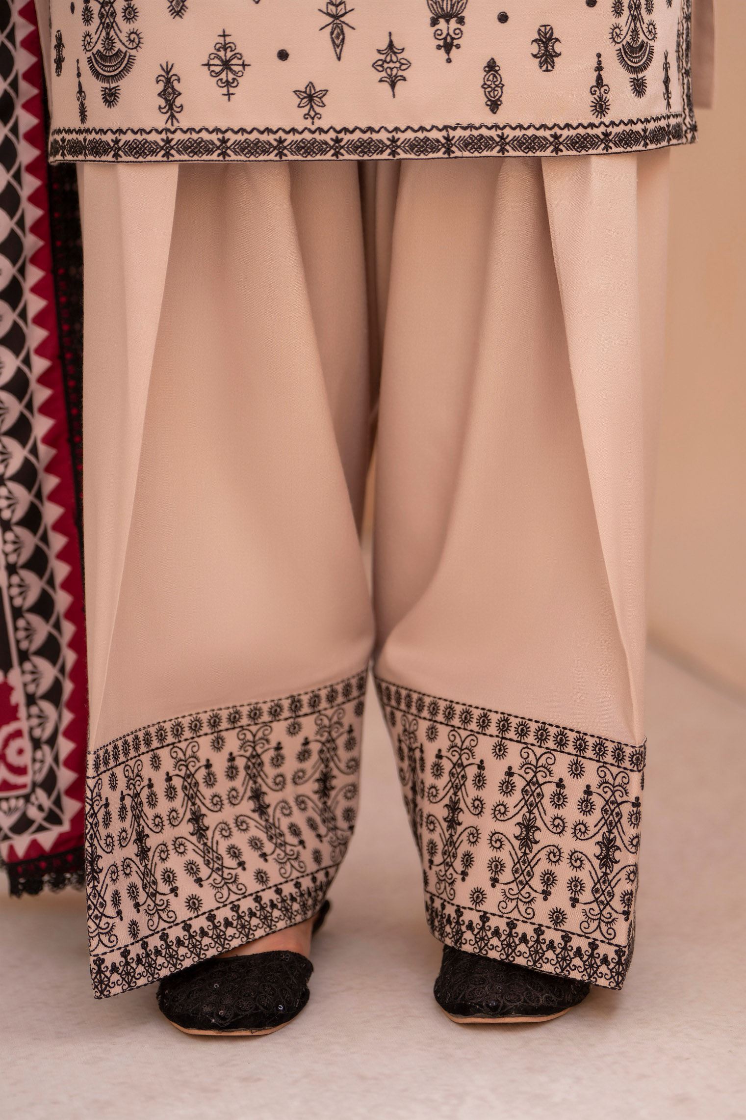 Karma Mishaal 1531 Almond Skin