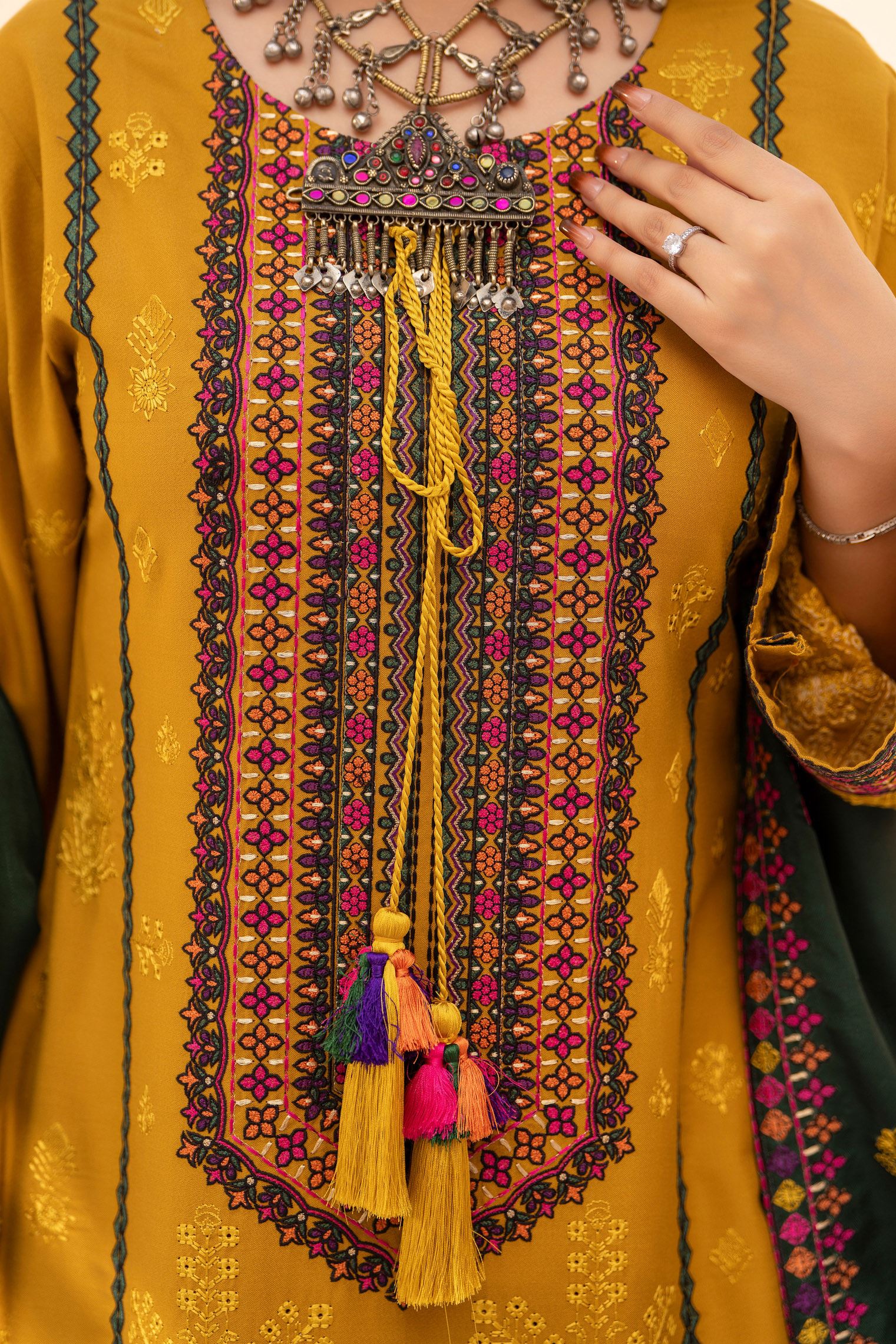 Karma Mishaal 1535 Mustard