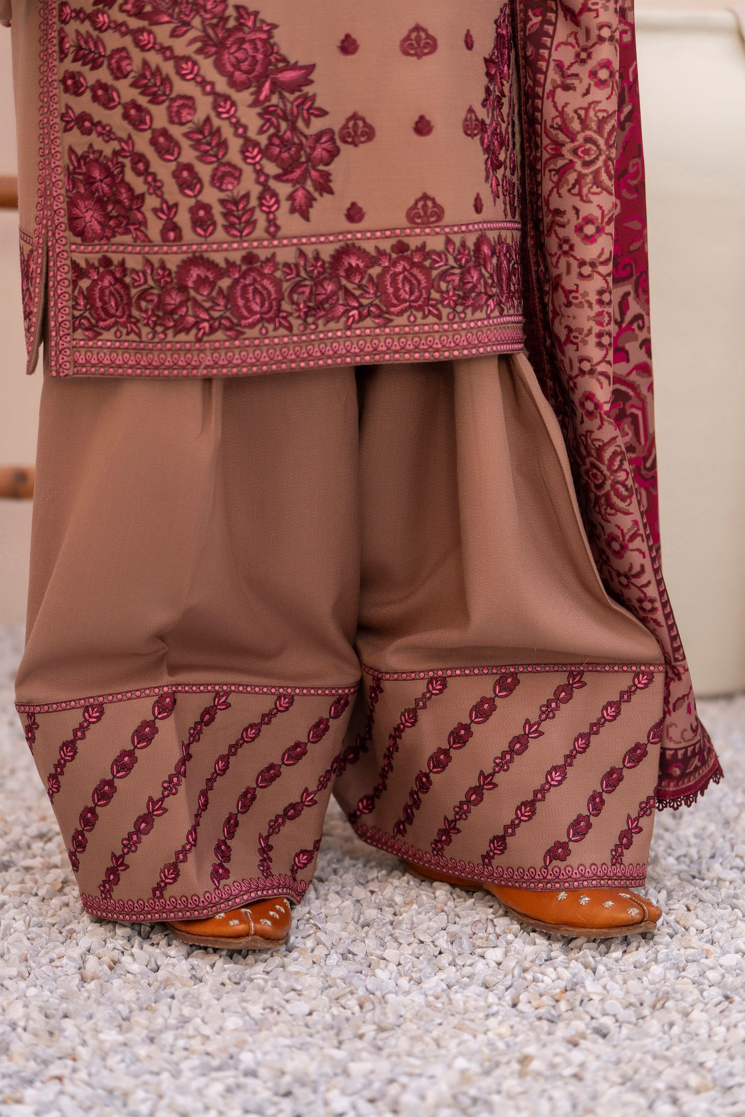 Karma Mishaal 1536 Espresso