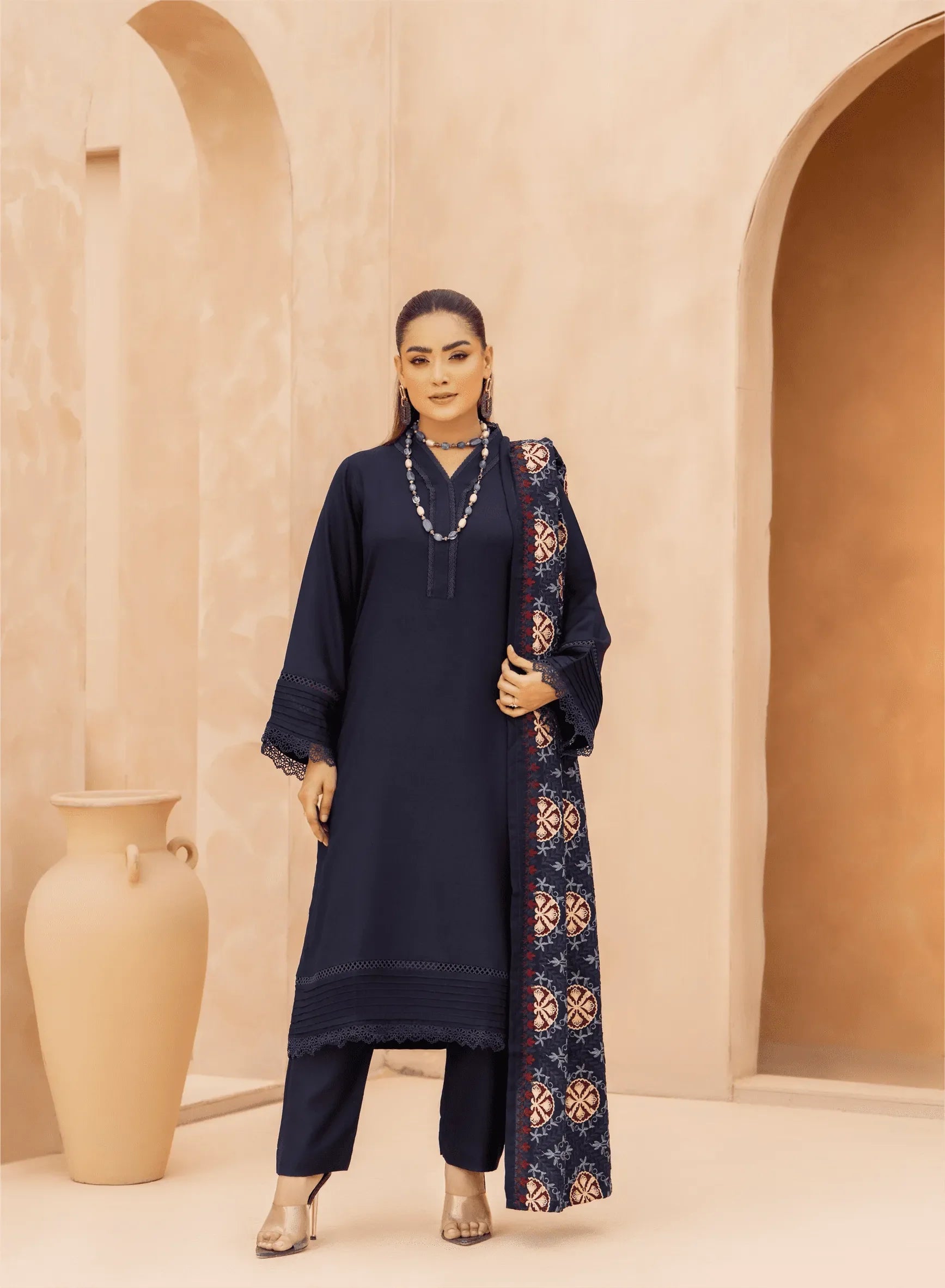 Mehr-e-Noor - Raniya. H