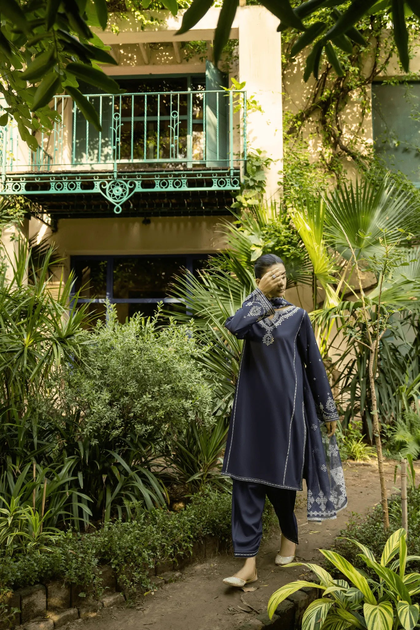 Casual Lite - Indigo Echo