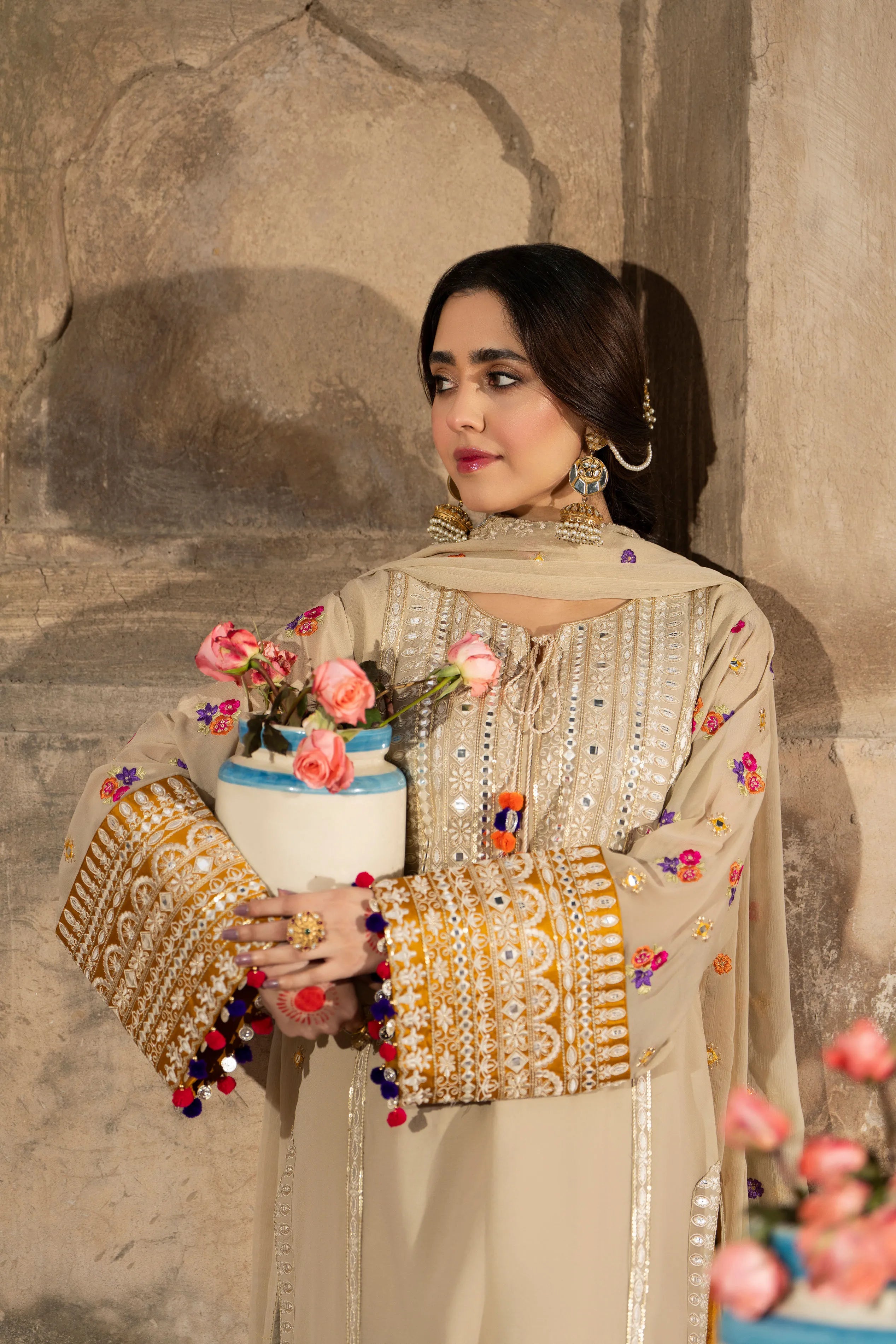 Karma - Saj Dhaj - F-526 Beige & Mustard