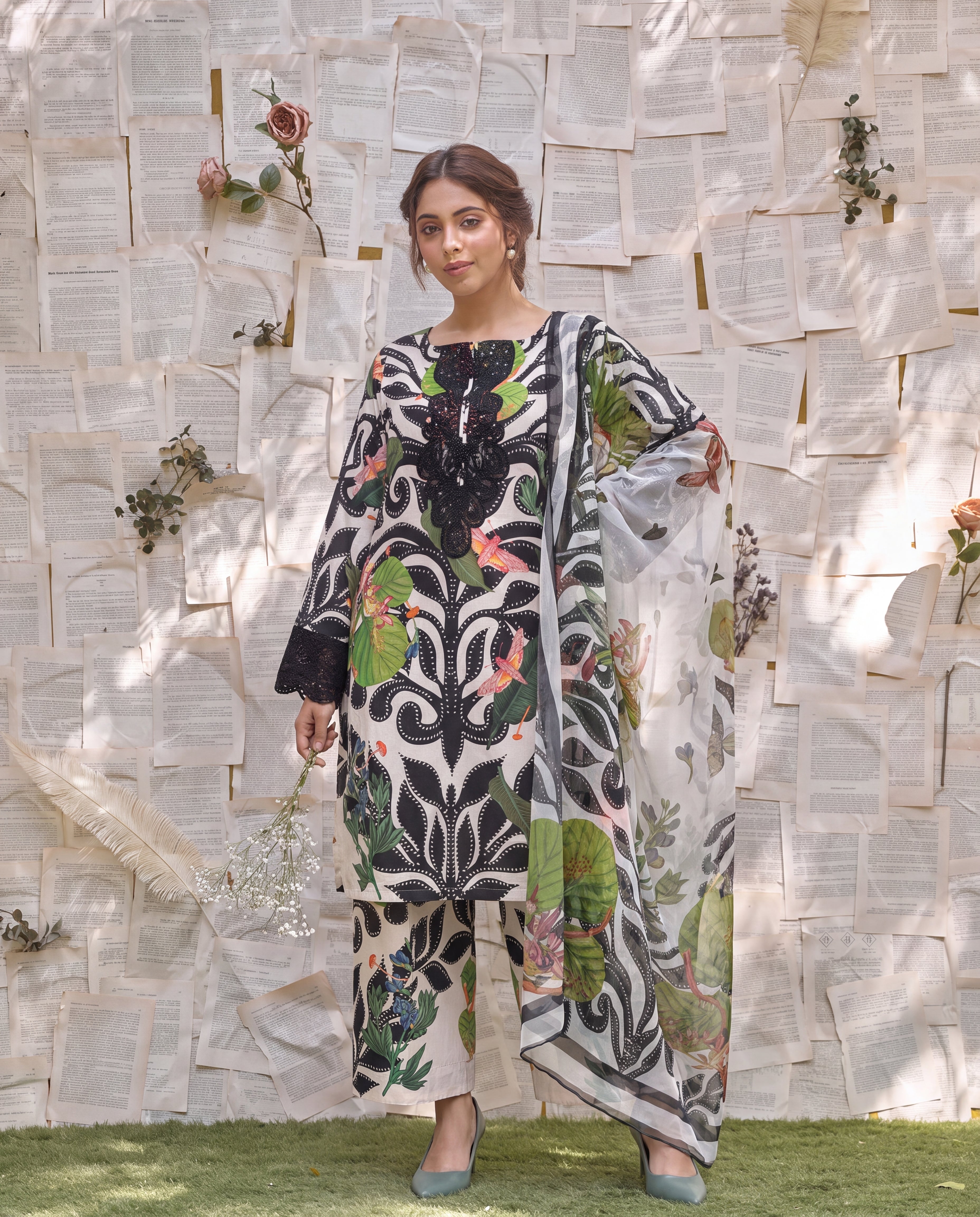 Sanam White - Printed Lawn Cotton Suit
