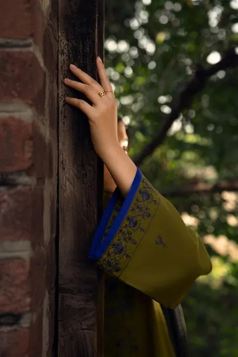 Casual Lite - Verdant Whispers