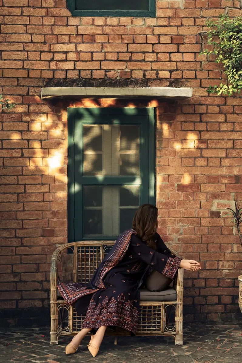 Casual Lite - Shadowed indigo