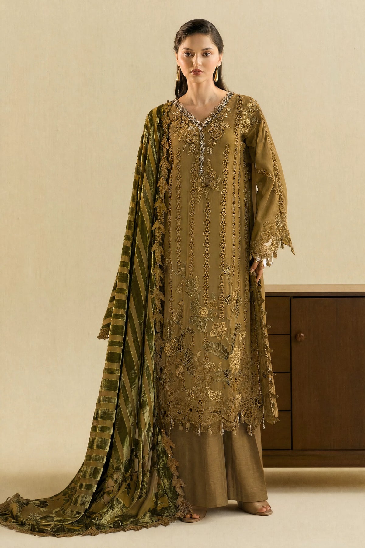 AL-4581 Dusty Gold