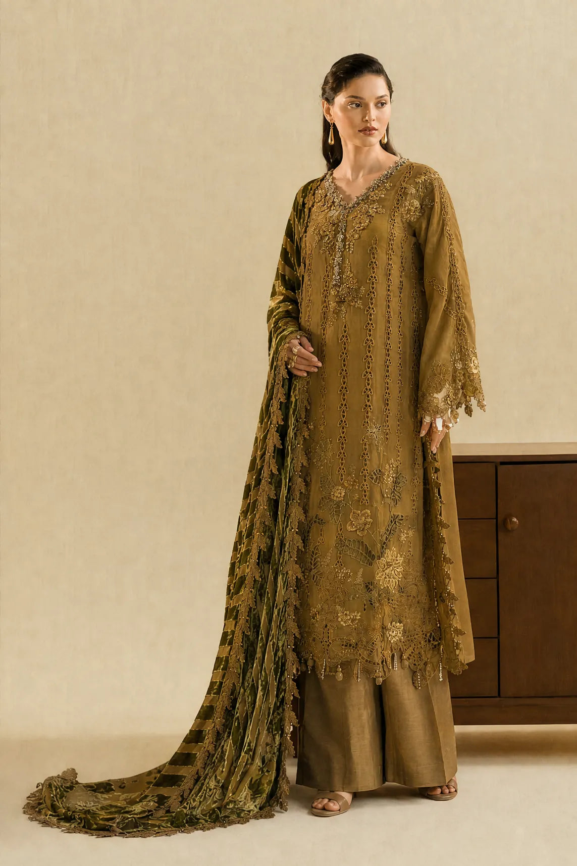 AL-4581 Dusty Gold