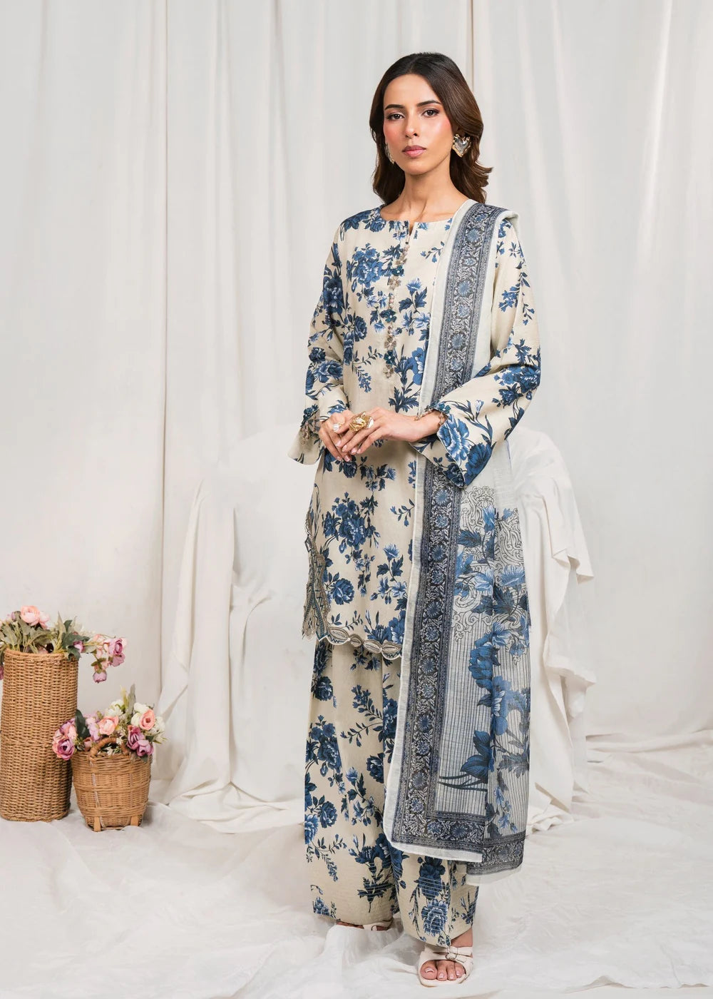 Phool-Lawn