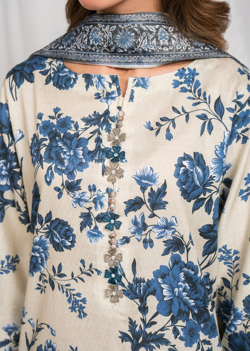 Phool-Lawn